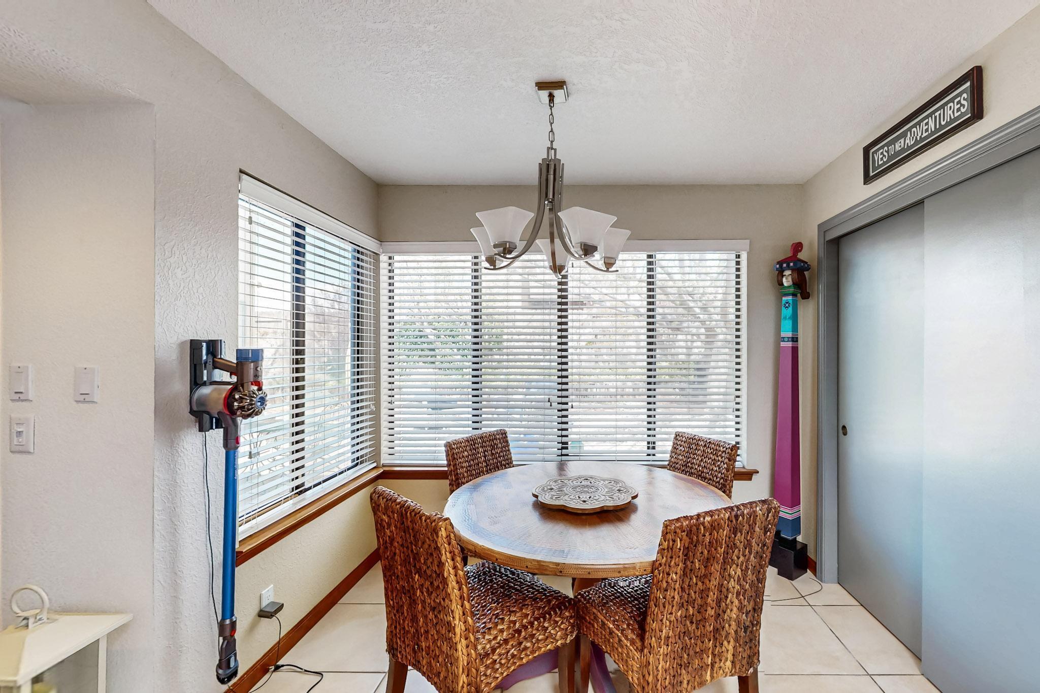 8601 Canyon Run Road NE