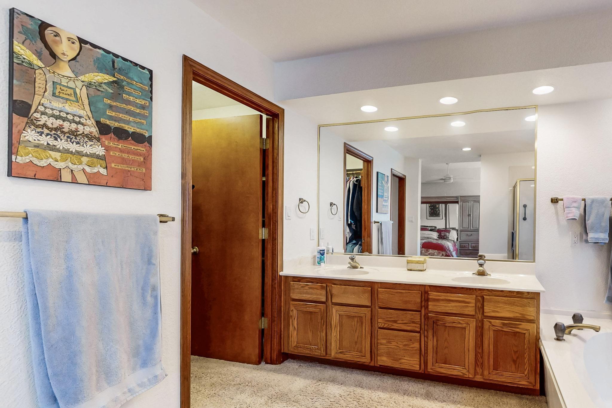 8601 Canyon Run Road NE