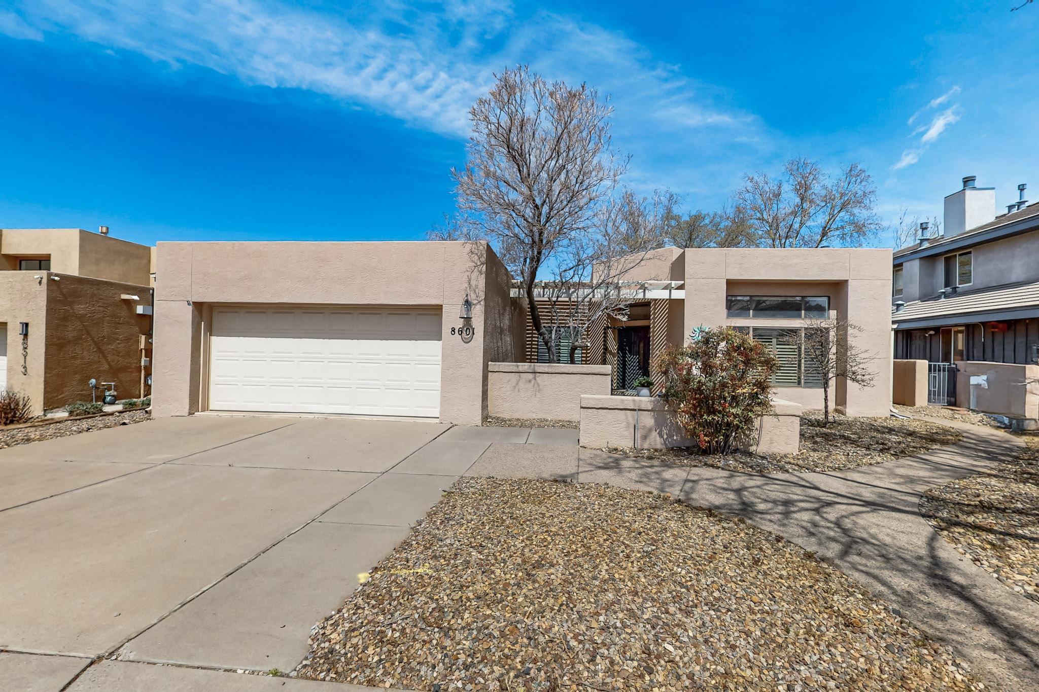 8601 Canyon Run Road NE