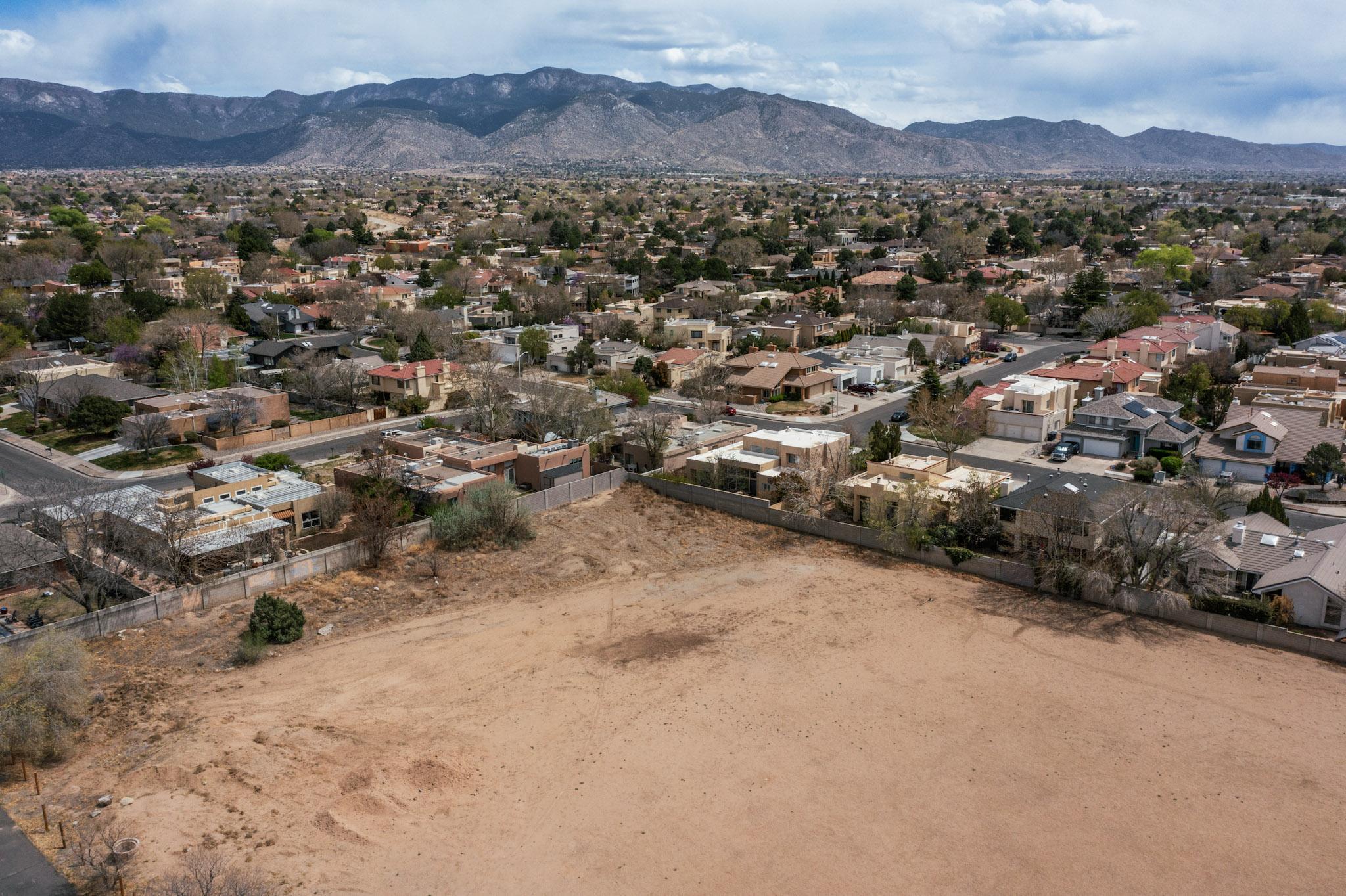 8601 Canyon Run Road NE