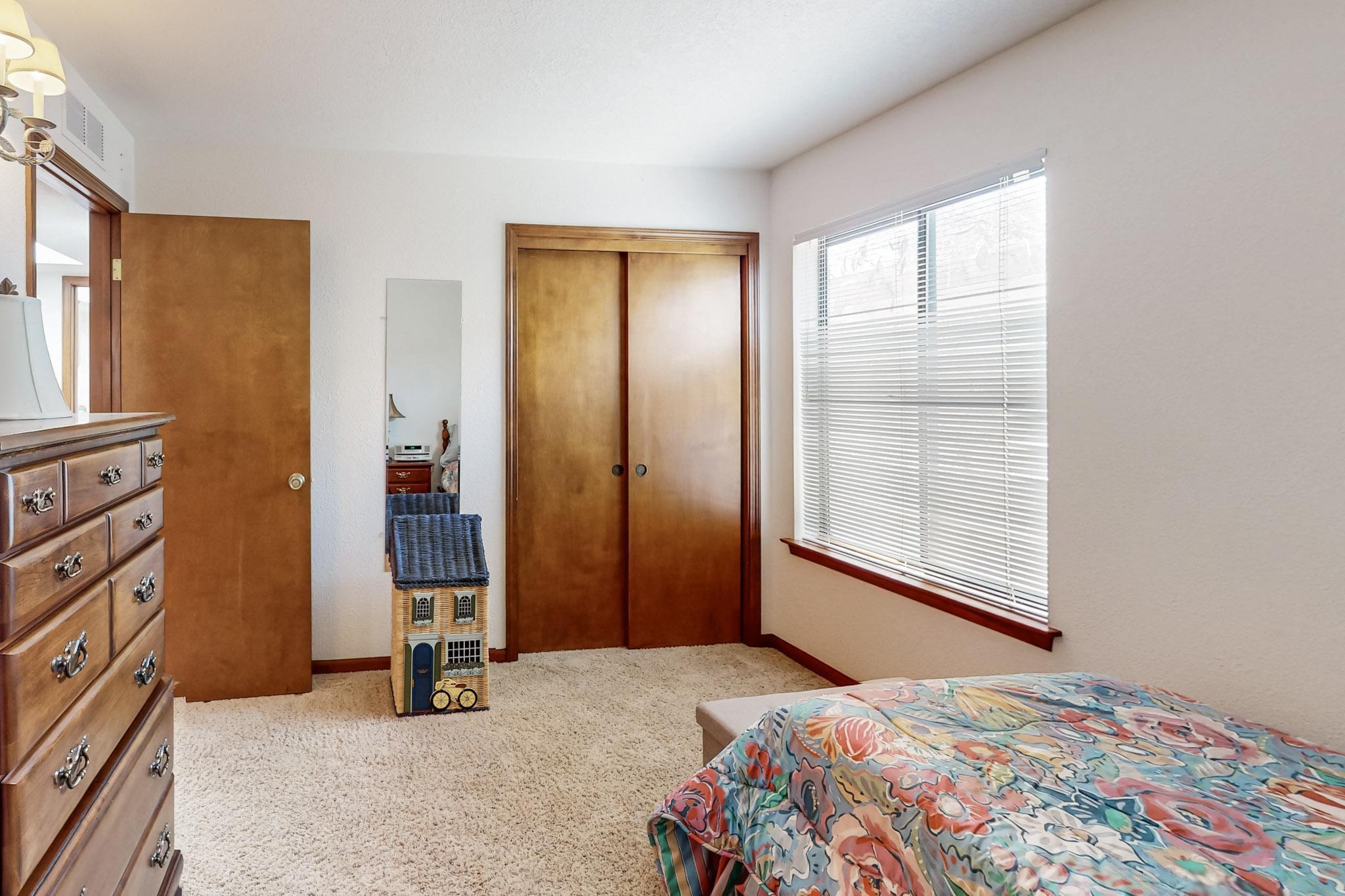 8601 Canyon Run Road NE