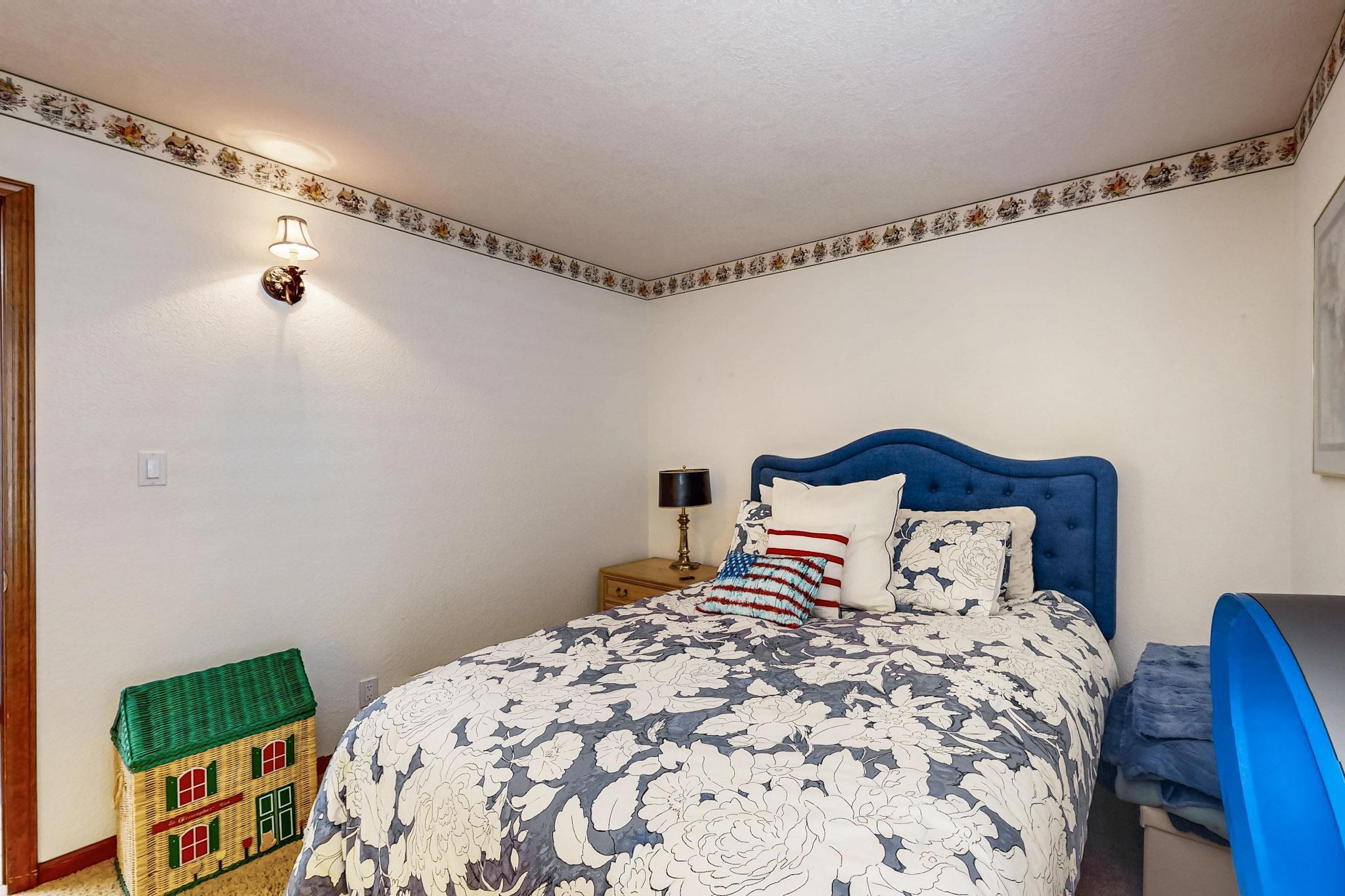 8601 Canyon Run Road NE