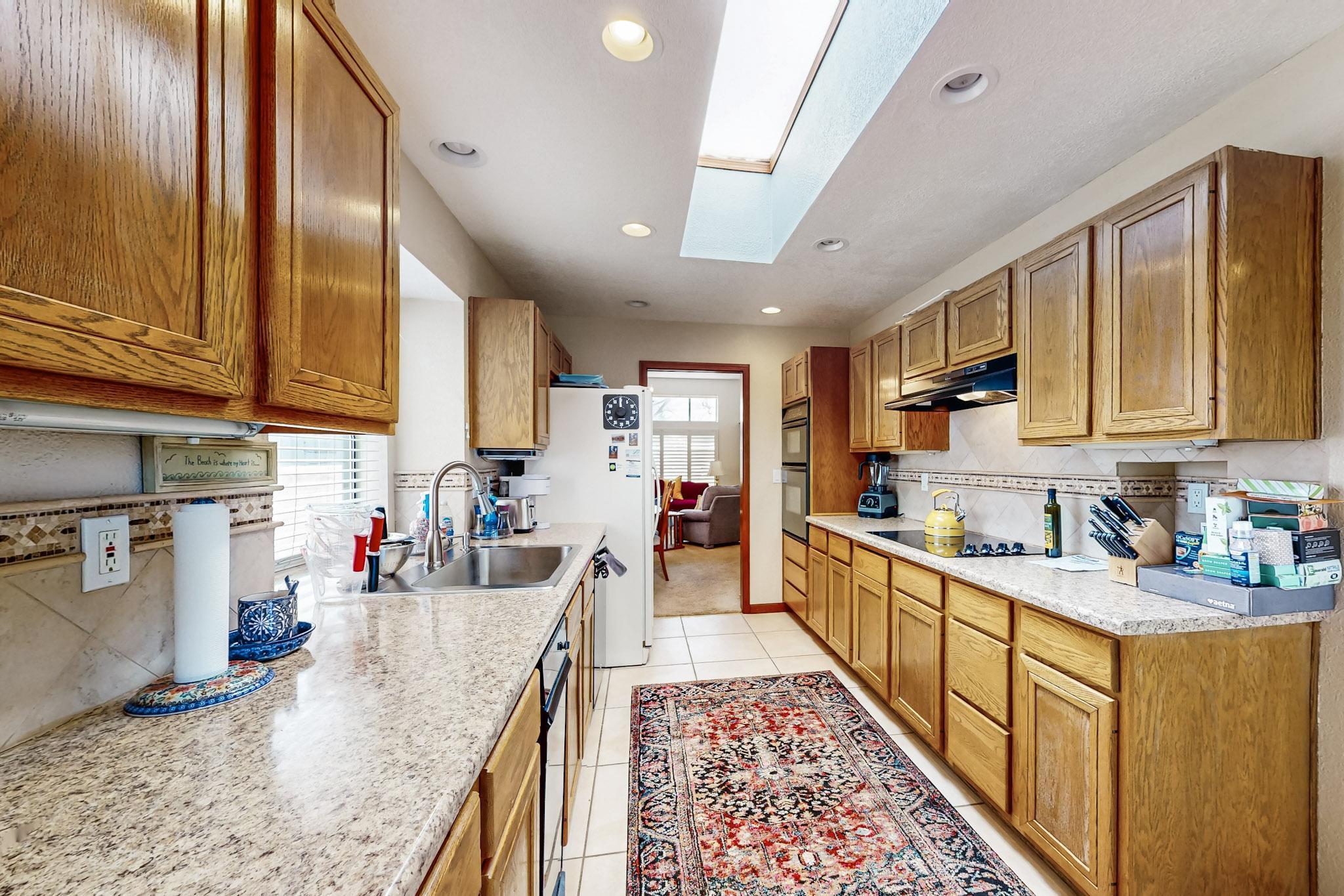 8601 Canyon Run Road NE