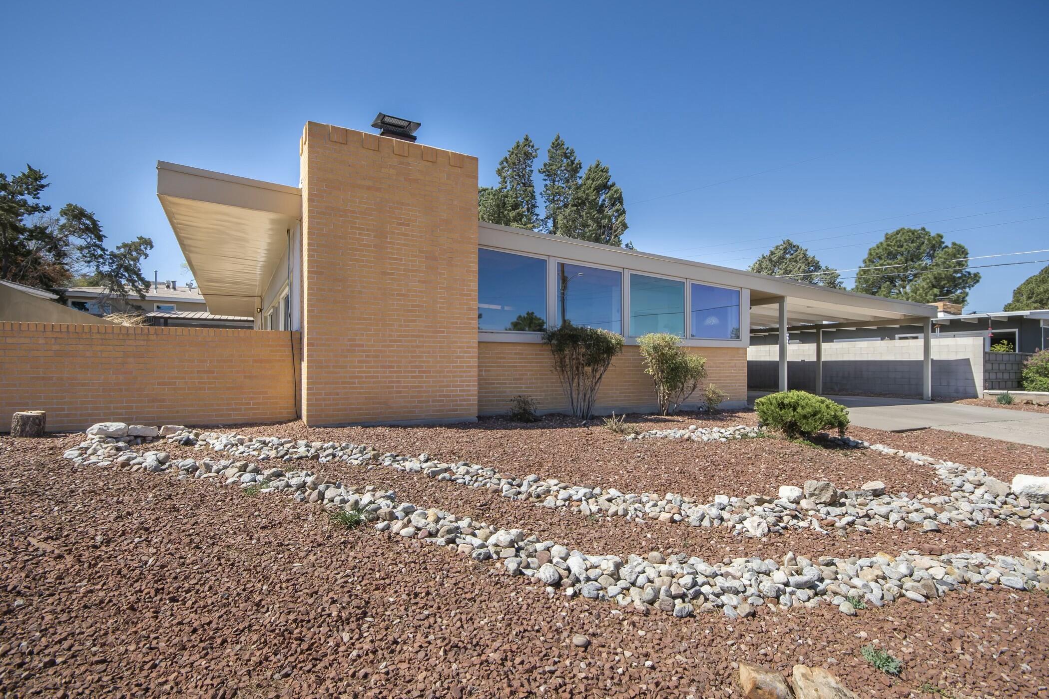 4914 ROYENE Avenue NE