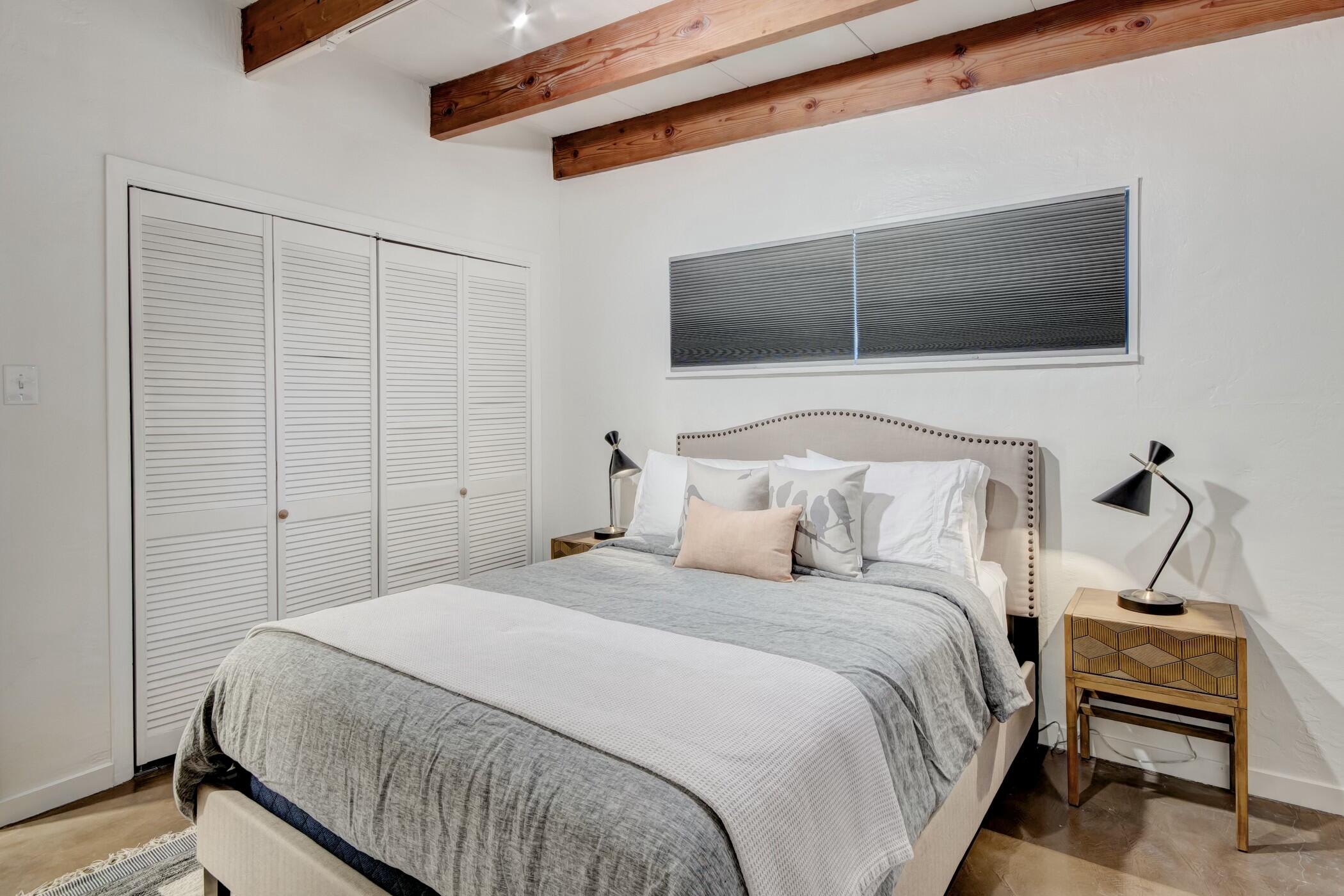 4914 ROYENE Avenue NE