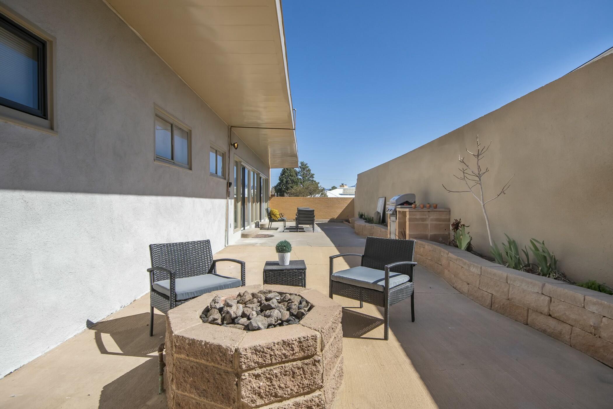 4914 ROYENE Avenue NE