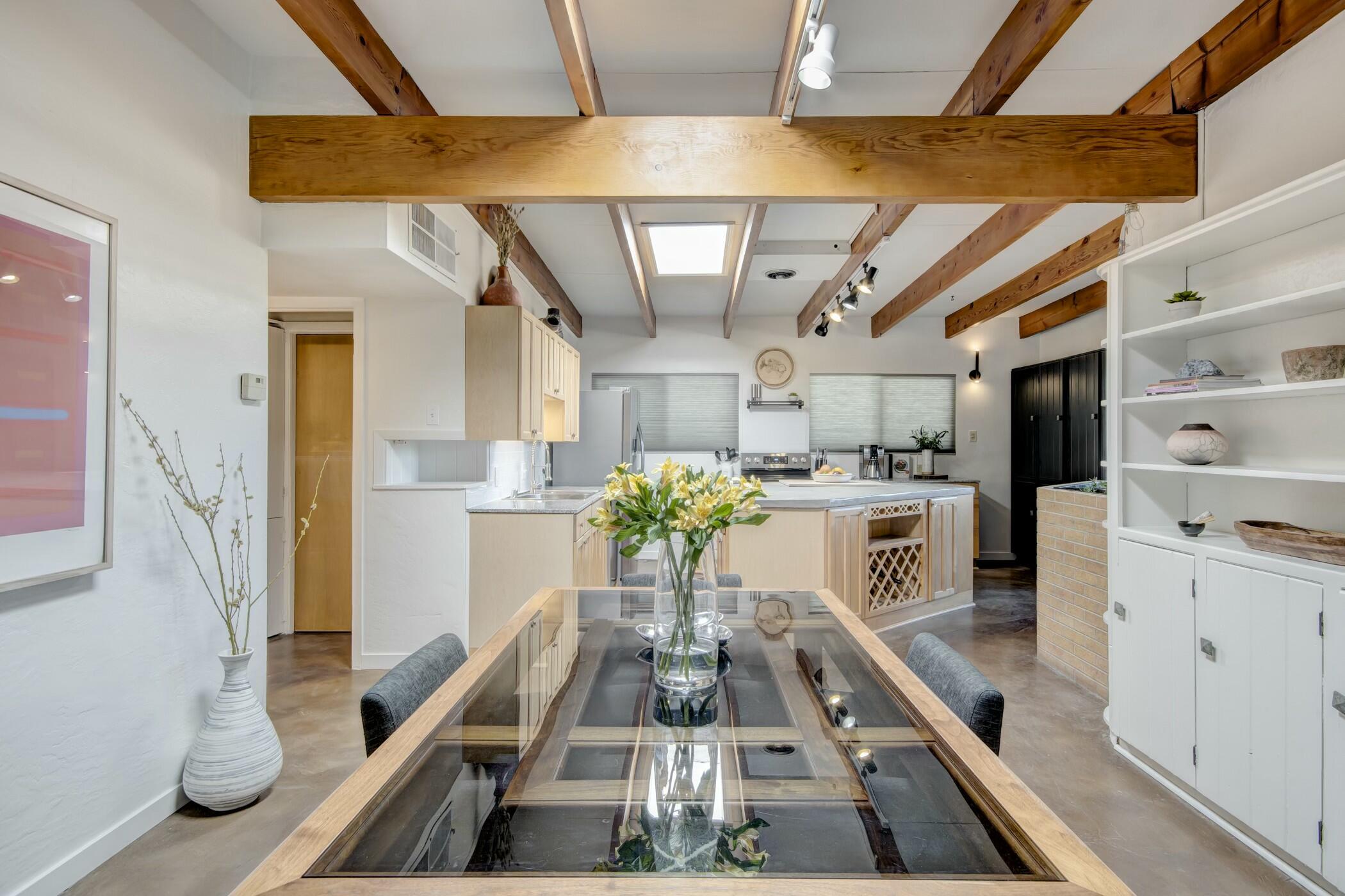 4914 ROYENE Avenue NE