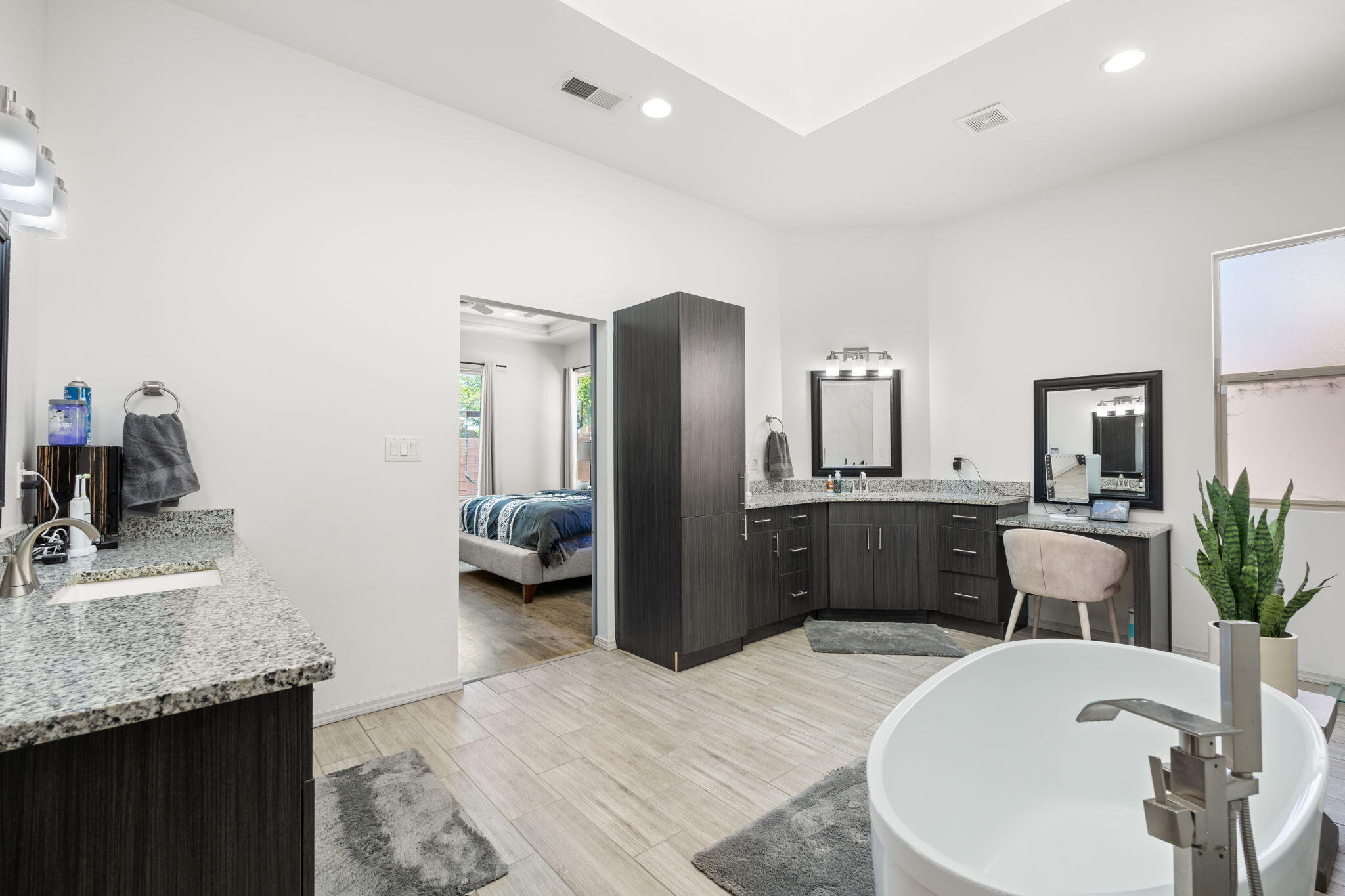 10809 OLYMPIC Street NW