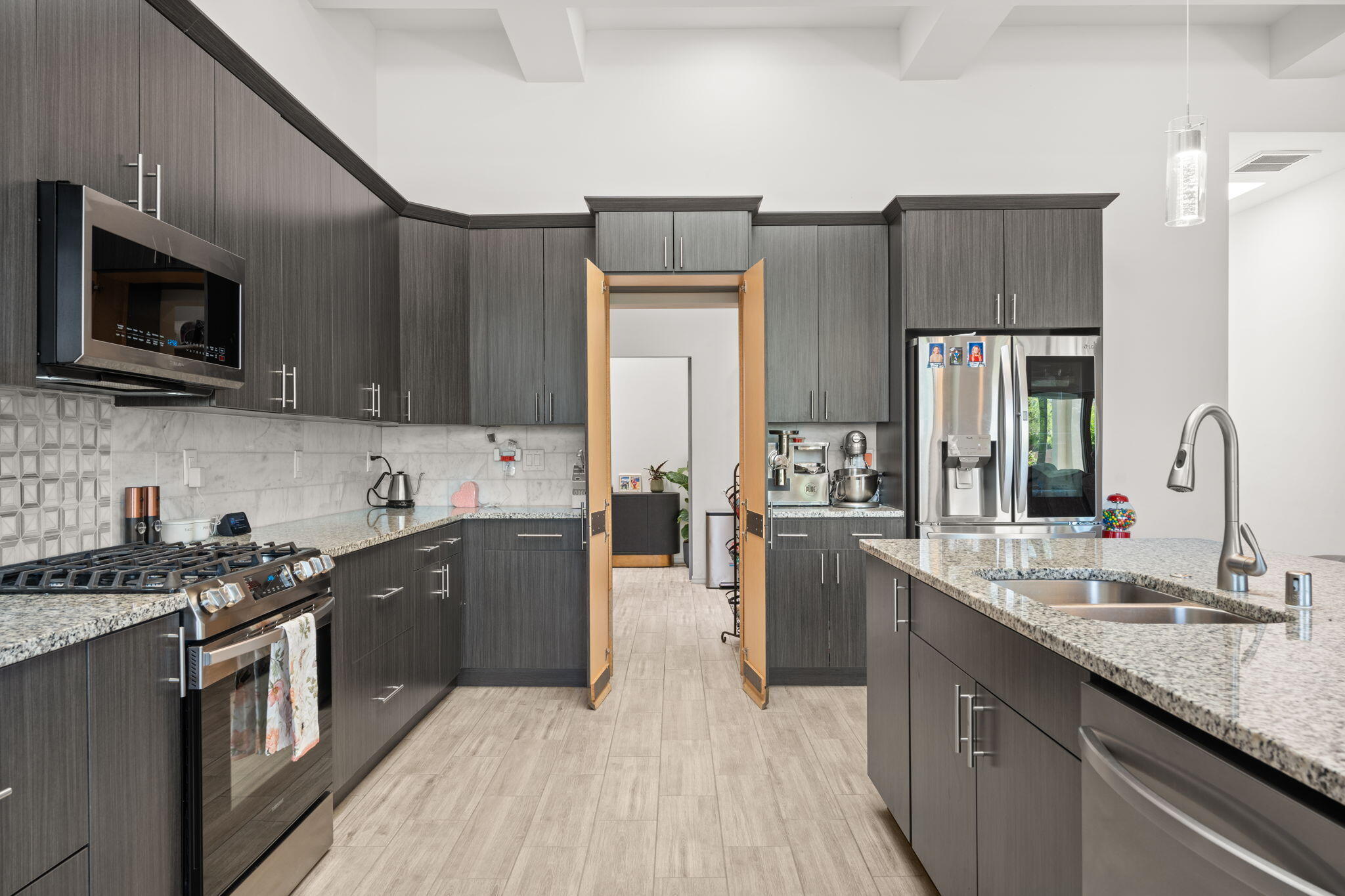 10809 OLYMPIC Street NW