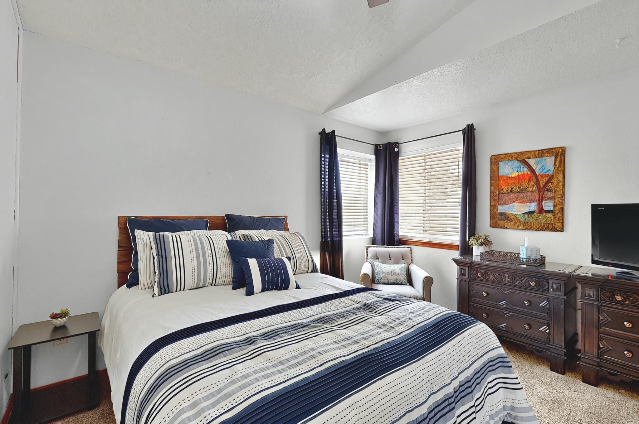 5508 GOLD RUSH Drive NW