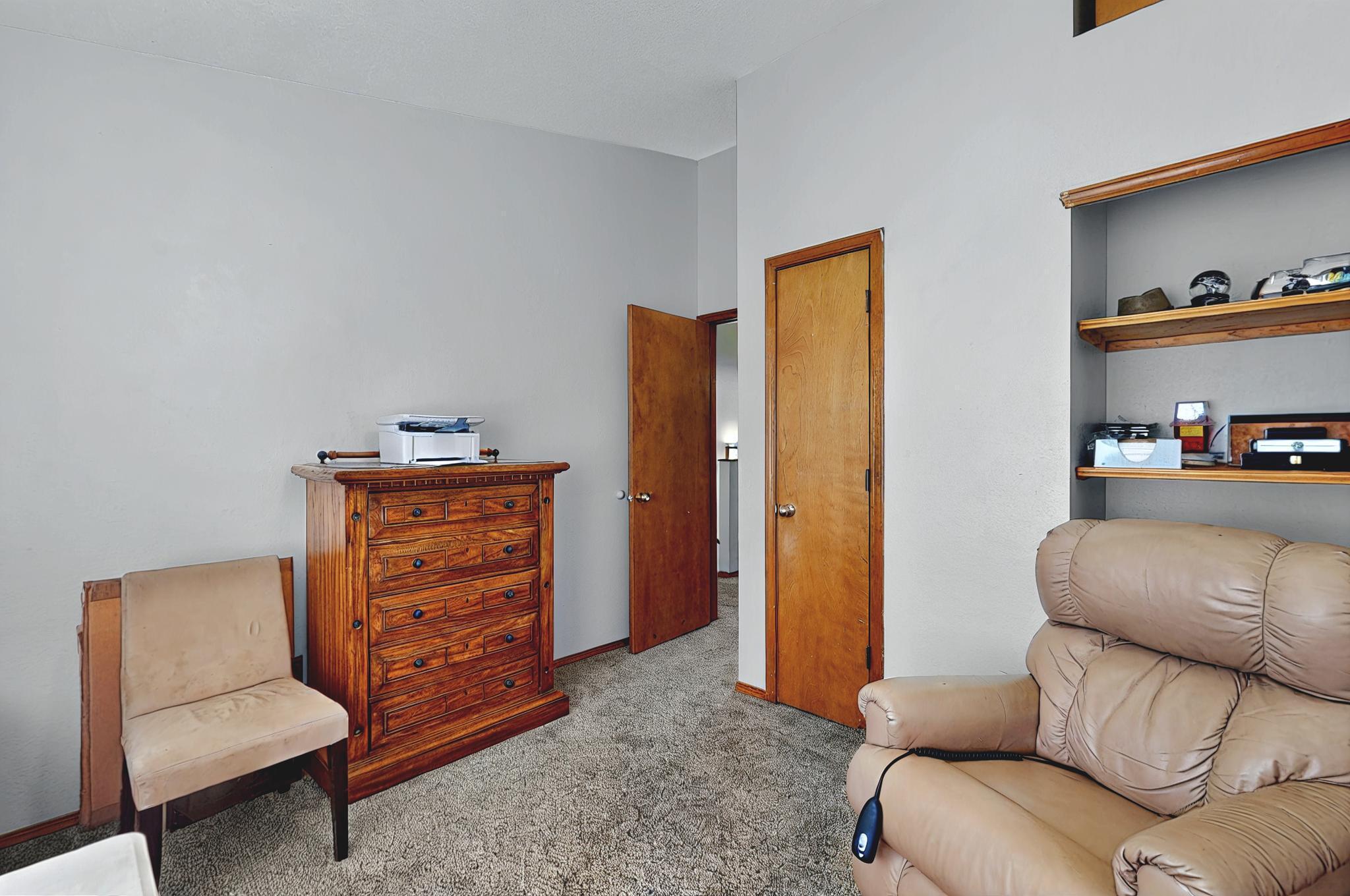 5508 GOLD RUSH Drive NW