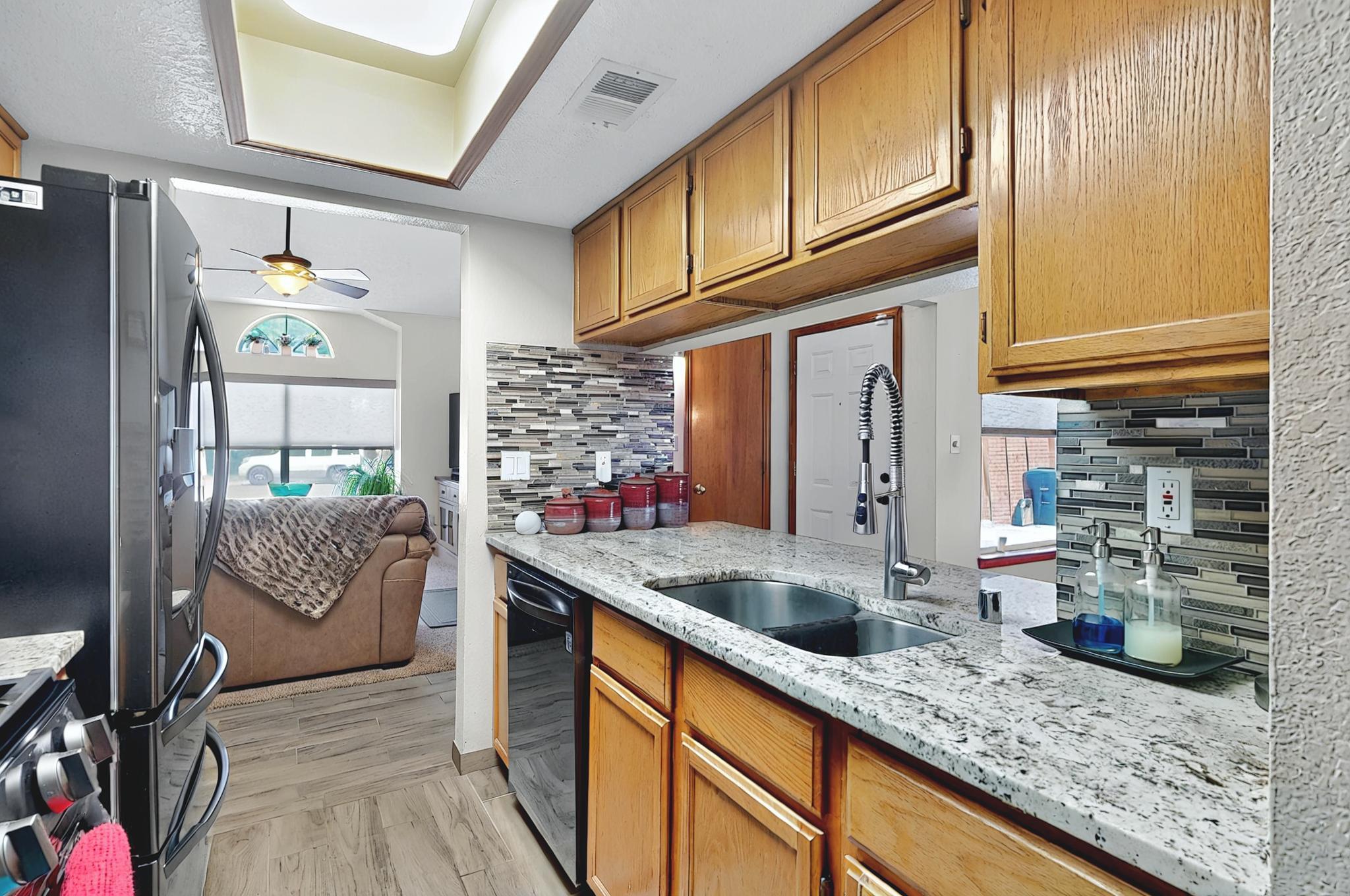 5508 GOLD RUSH Drive NW