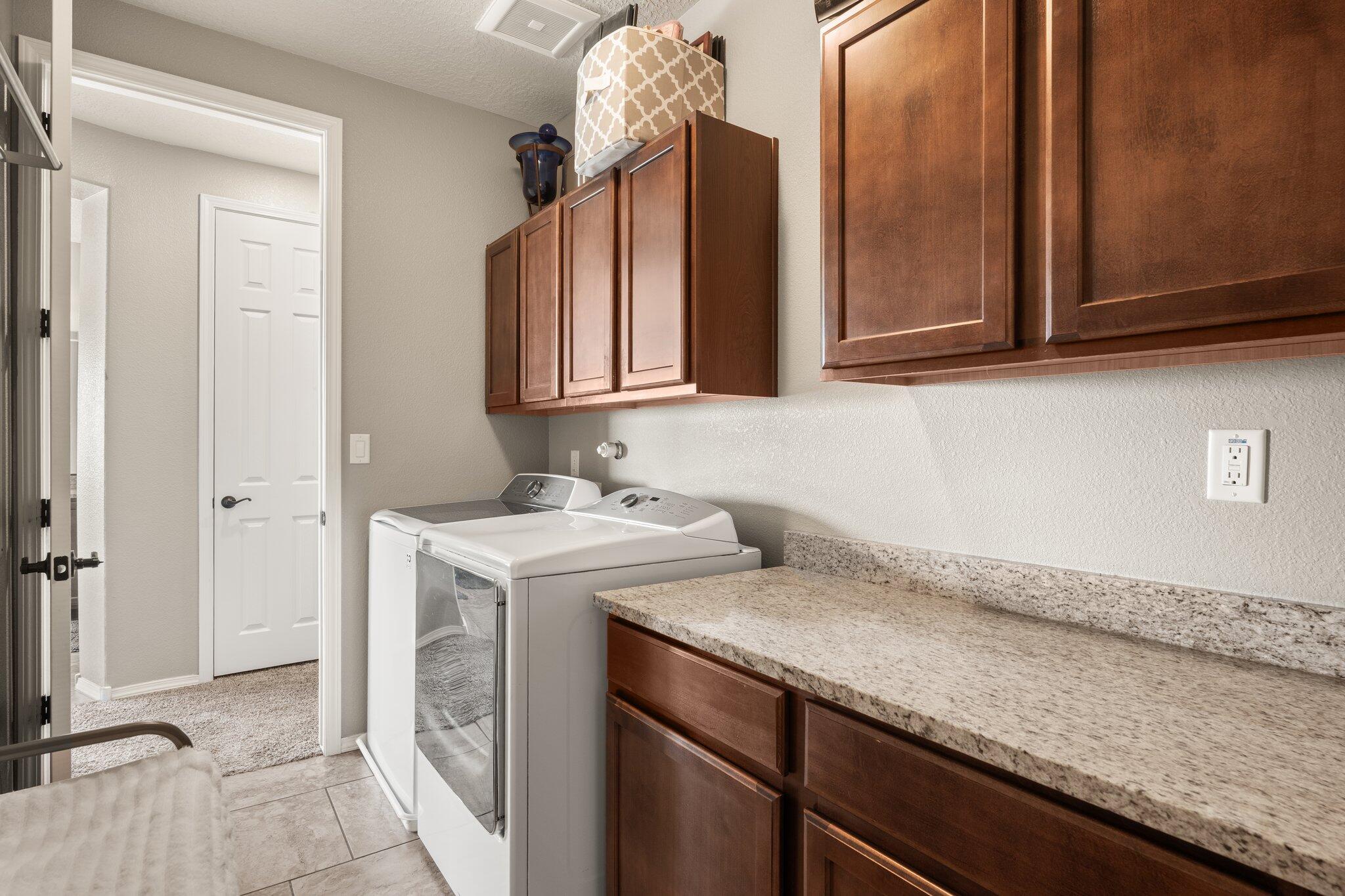 6816 LARGO VISTA Street NW