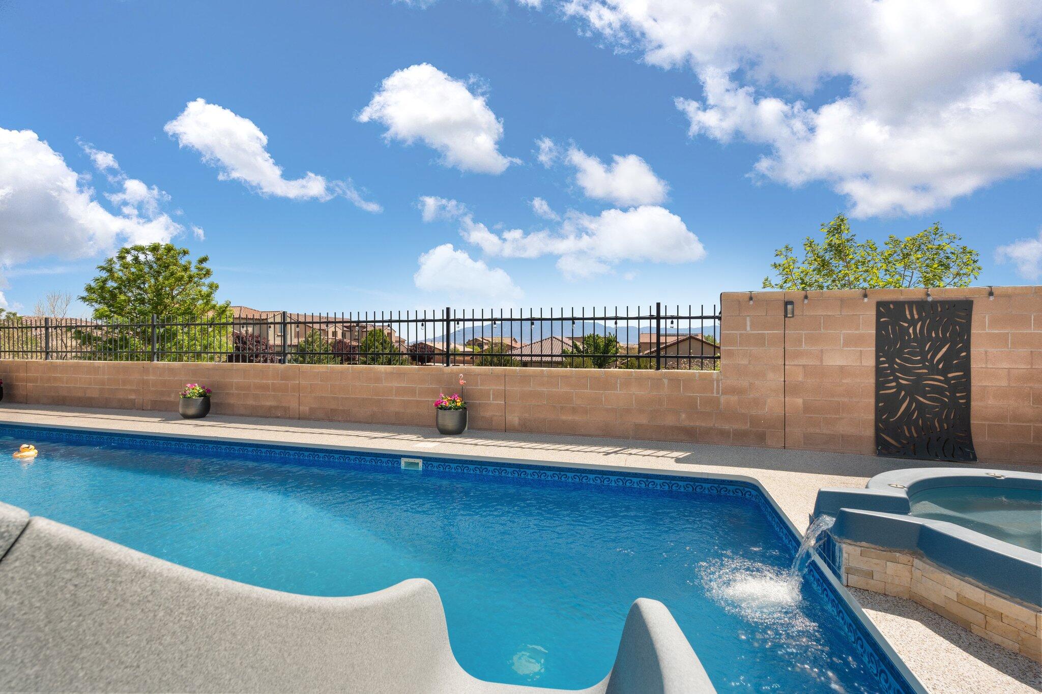 6816 LARGO VISTA Street NW