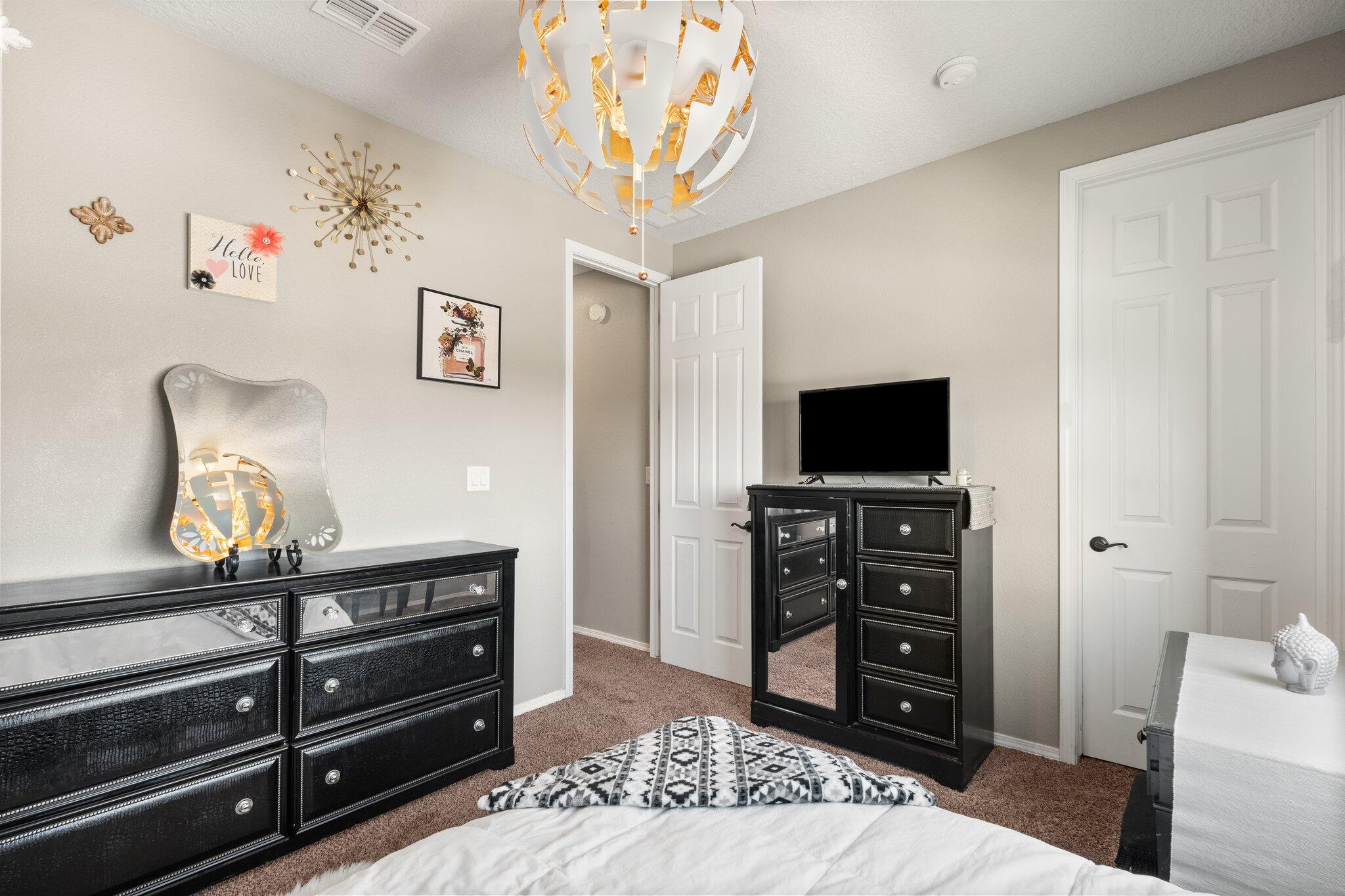 6816 LARGO VISTA Street NW