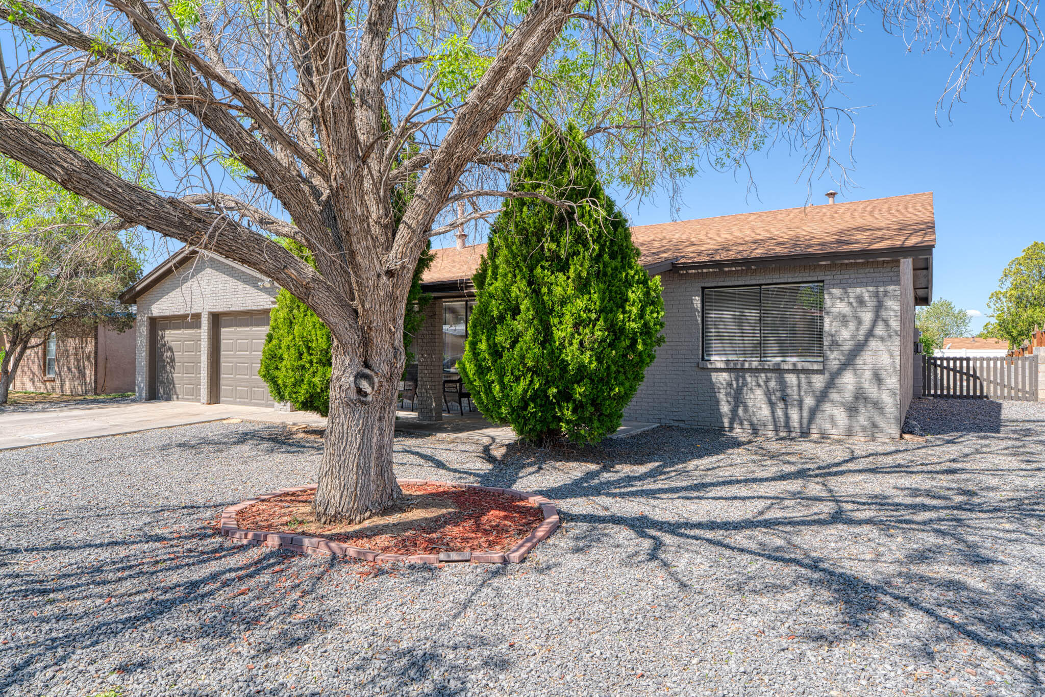 6421 Rosalind Drive NE