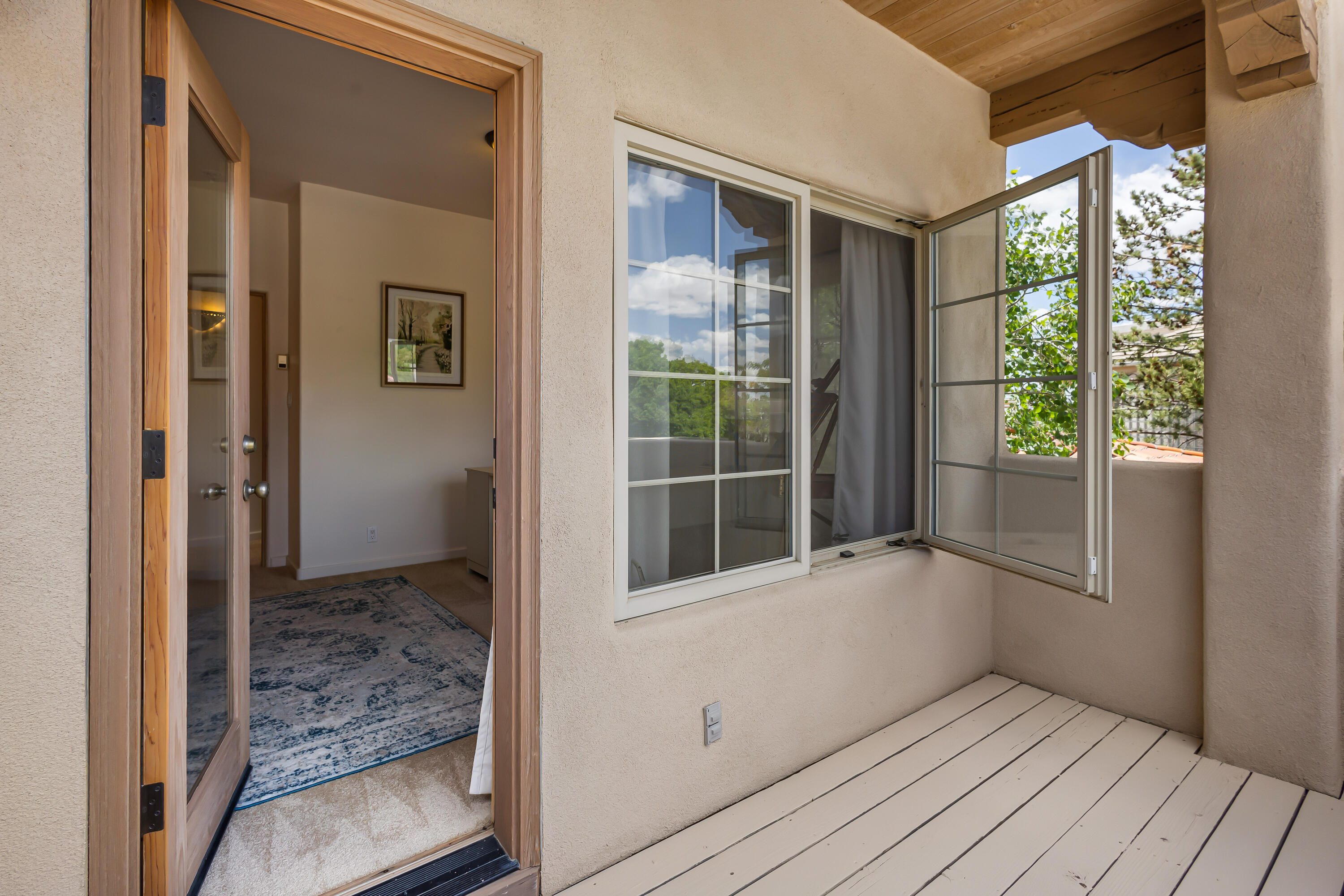 12012 SUMMERWIND Place NE