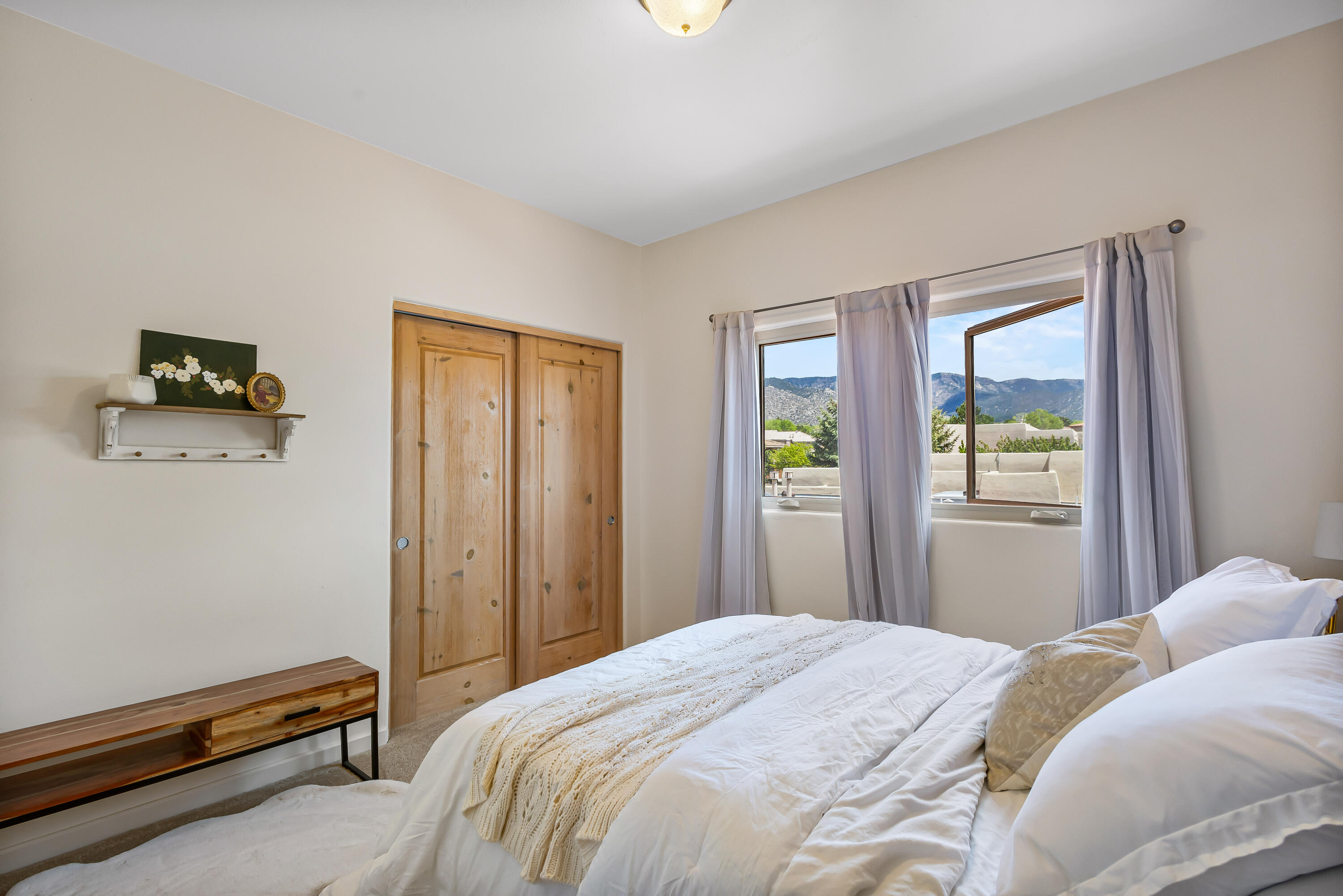 12012 SUMMERWIND Place NE