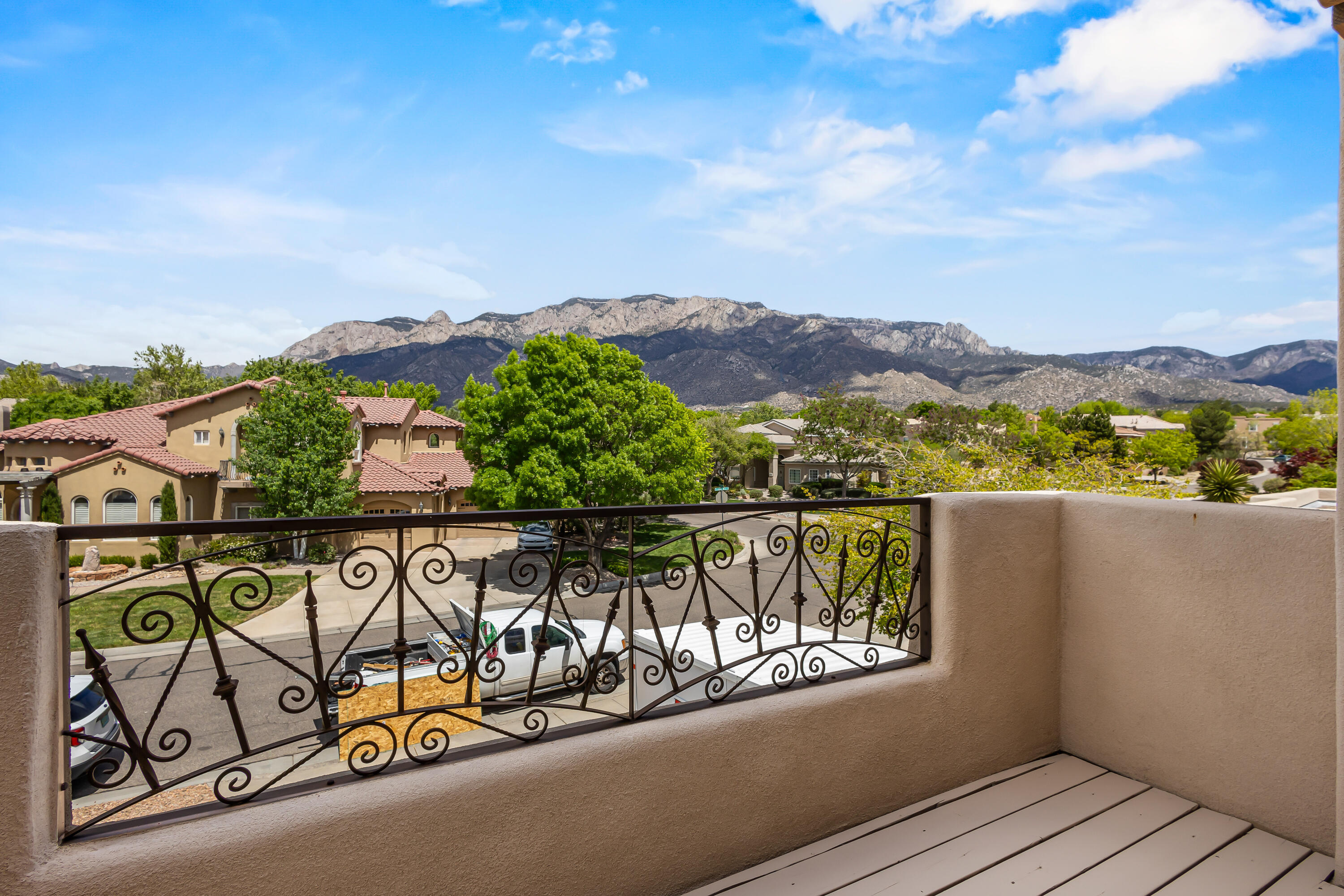 12012 SUMMERWIND Place NE