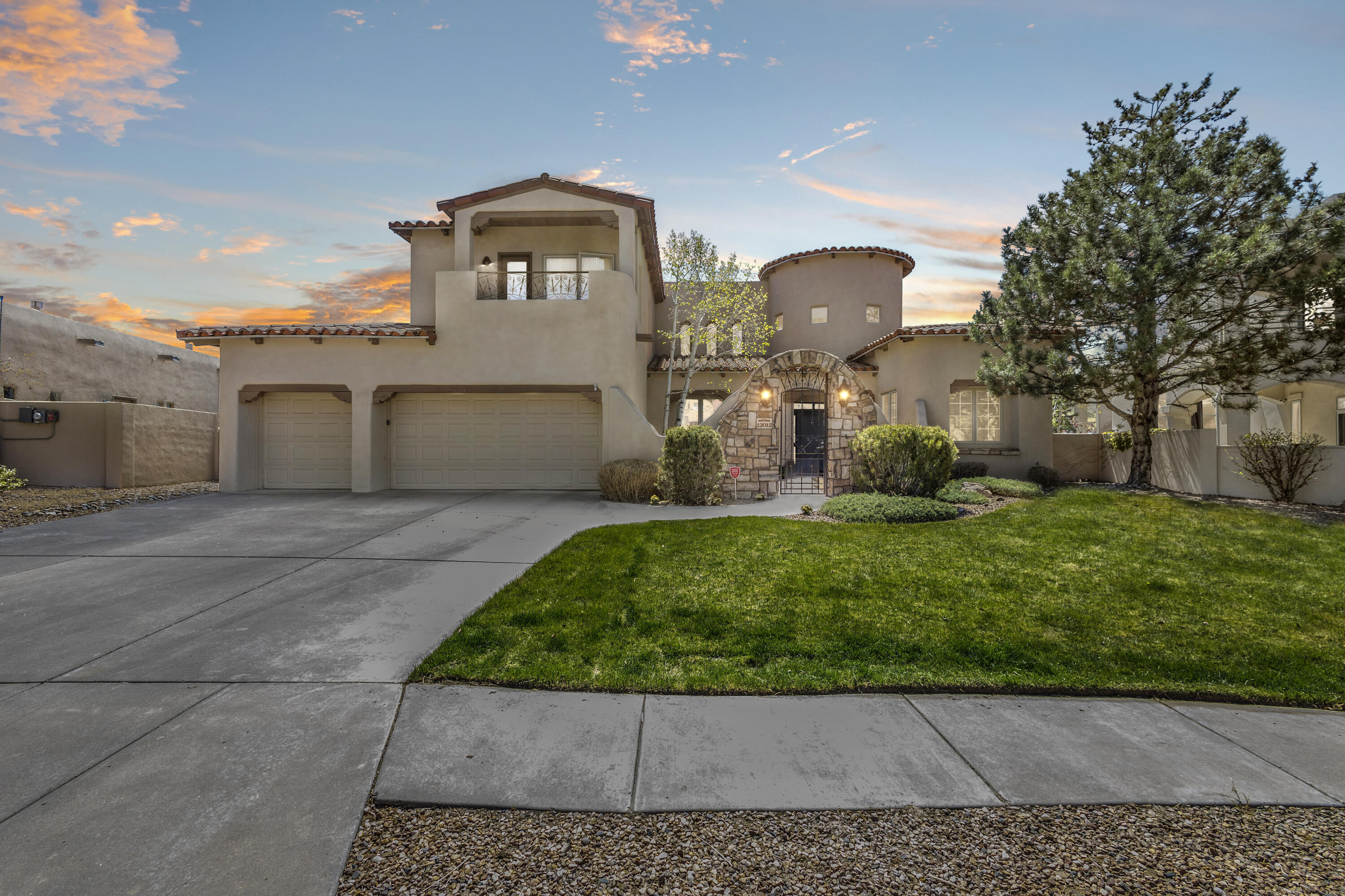 12012 SUMMERWIND Place NE