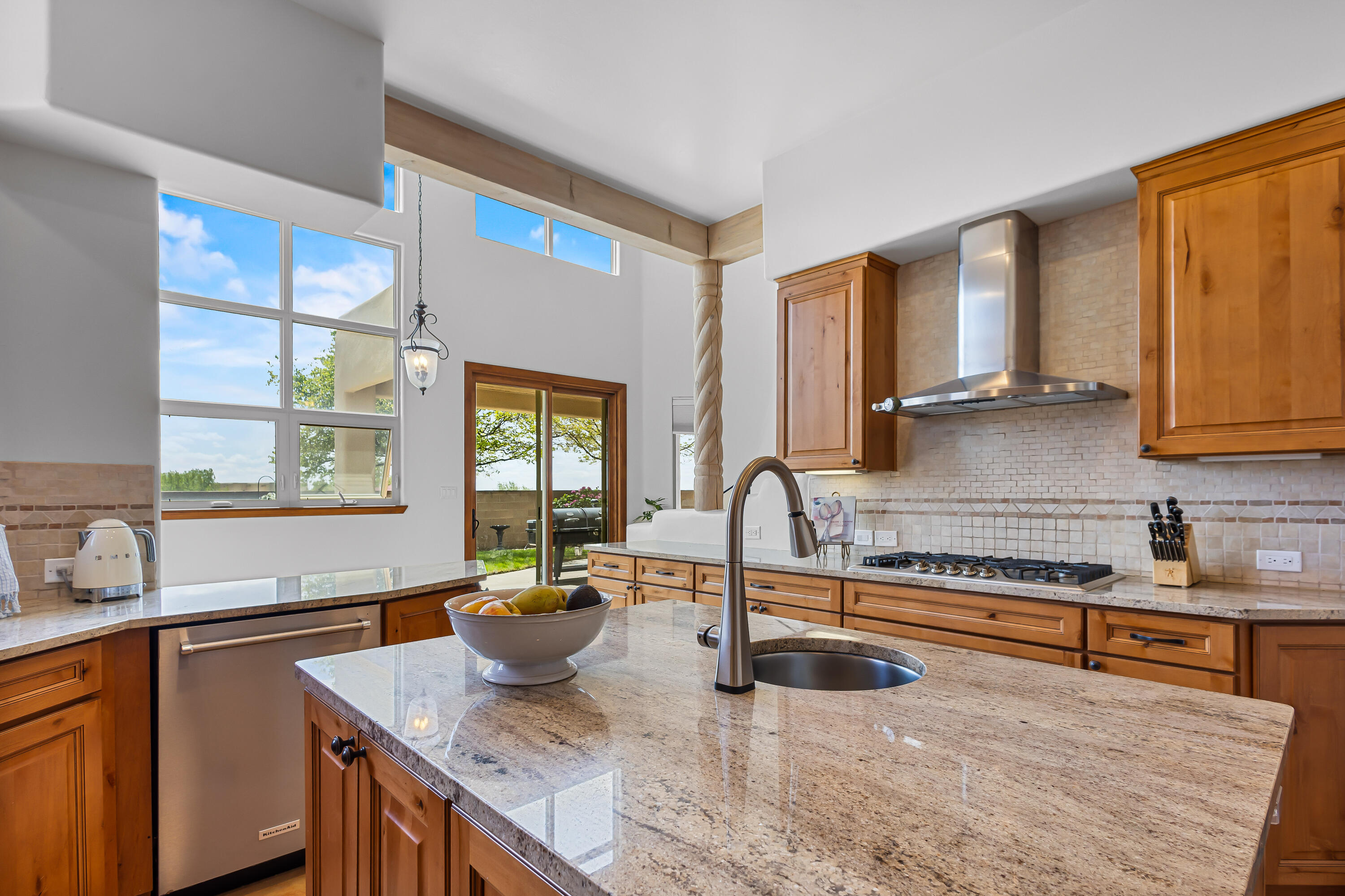 12012 SUMMERWIND Place NE