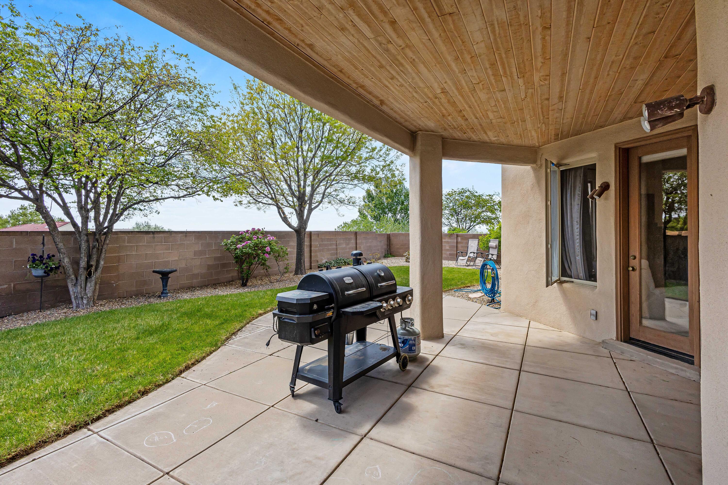 12012 SUMMERWIND Place NE