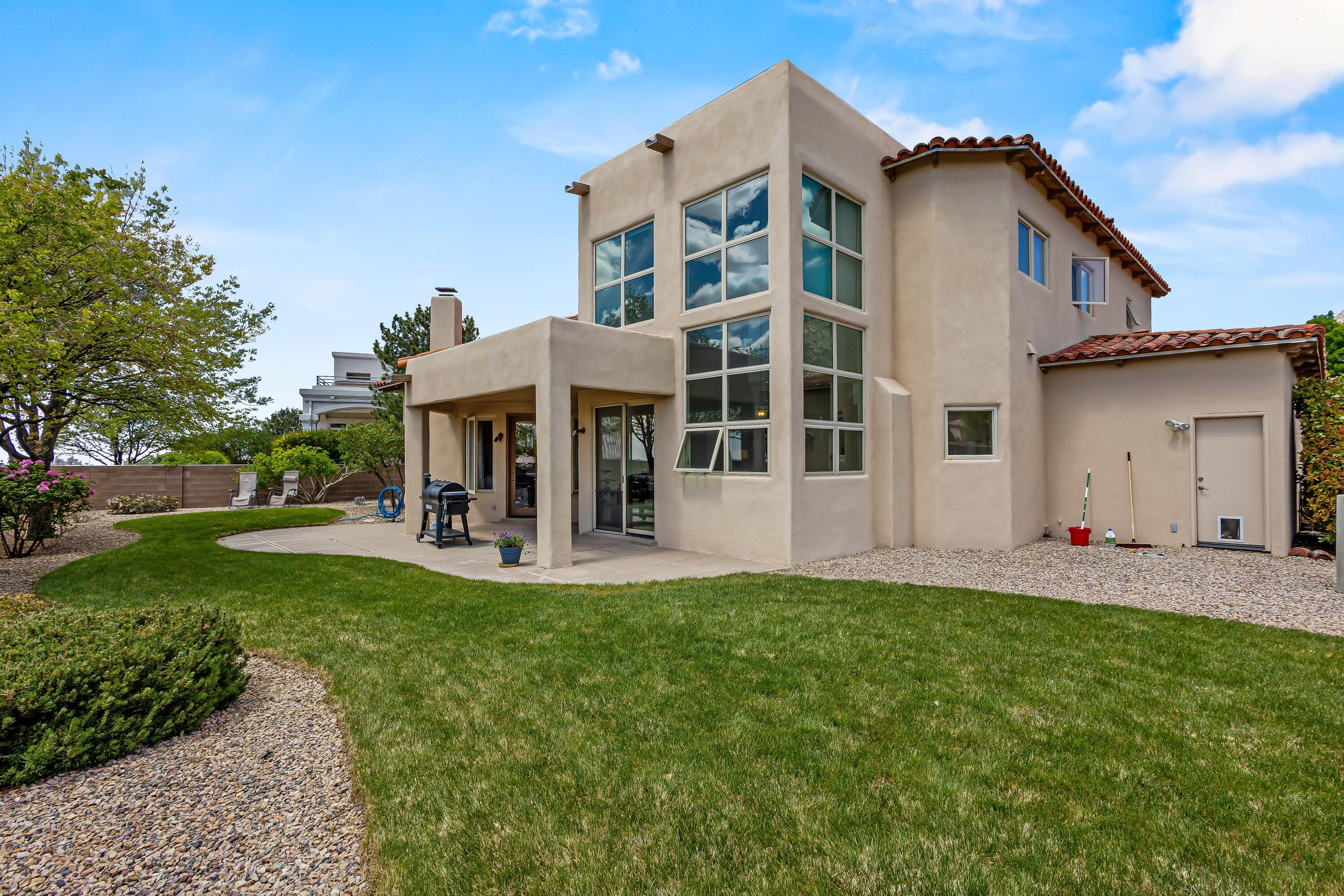 12012 SUMMERWIND Place NE