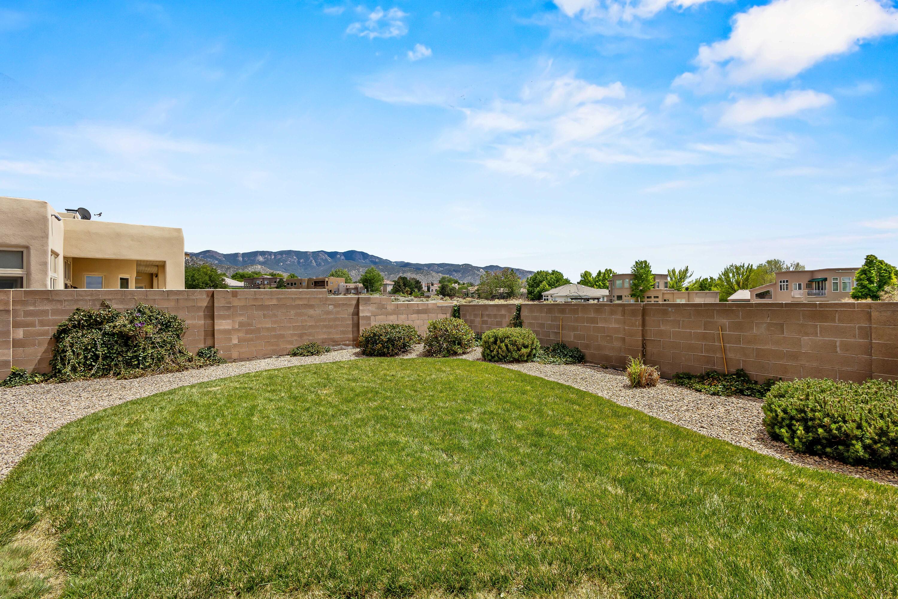 12012 SUMMERWIND Place NE