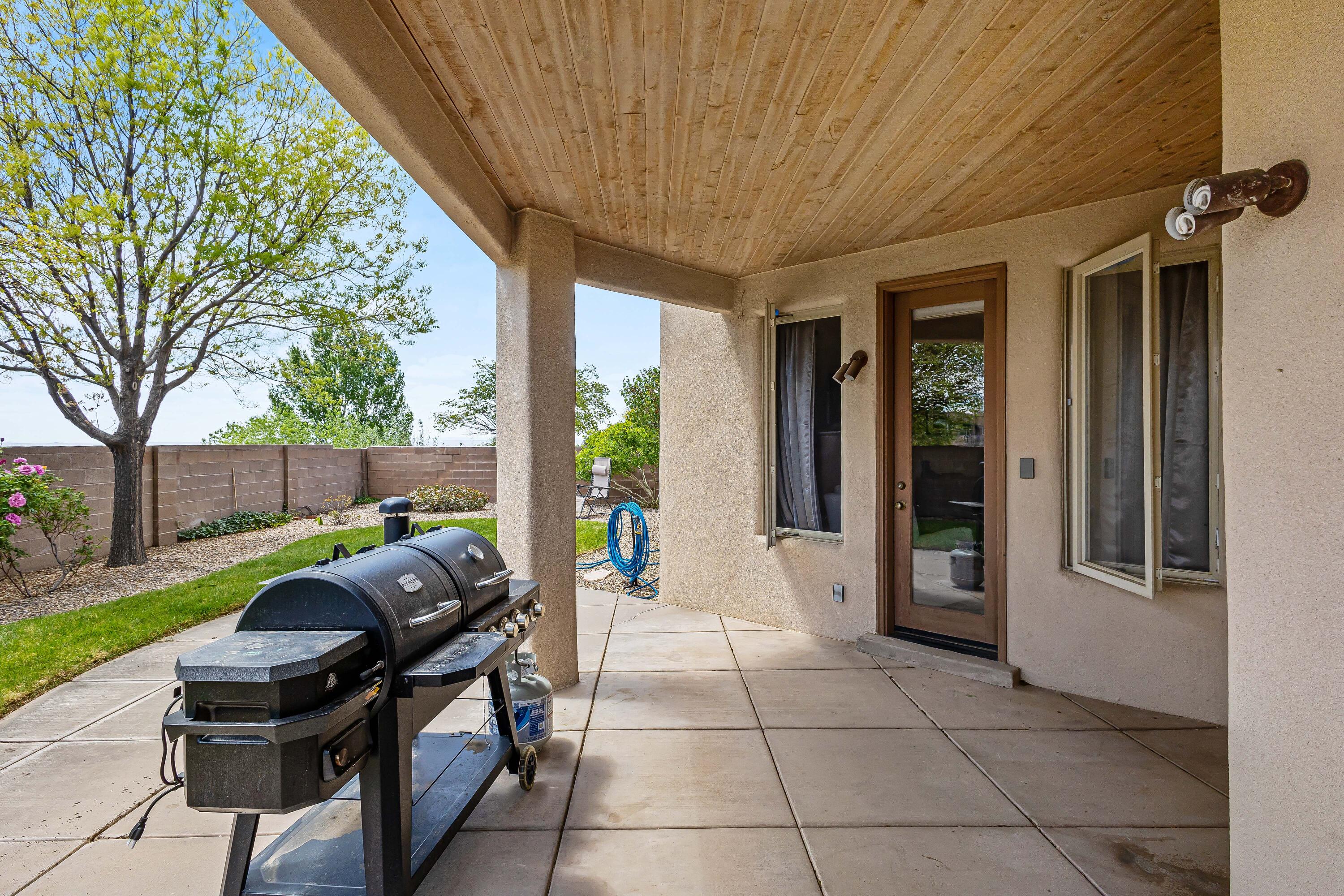 12012 SUMMERWIND Place NE