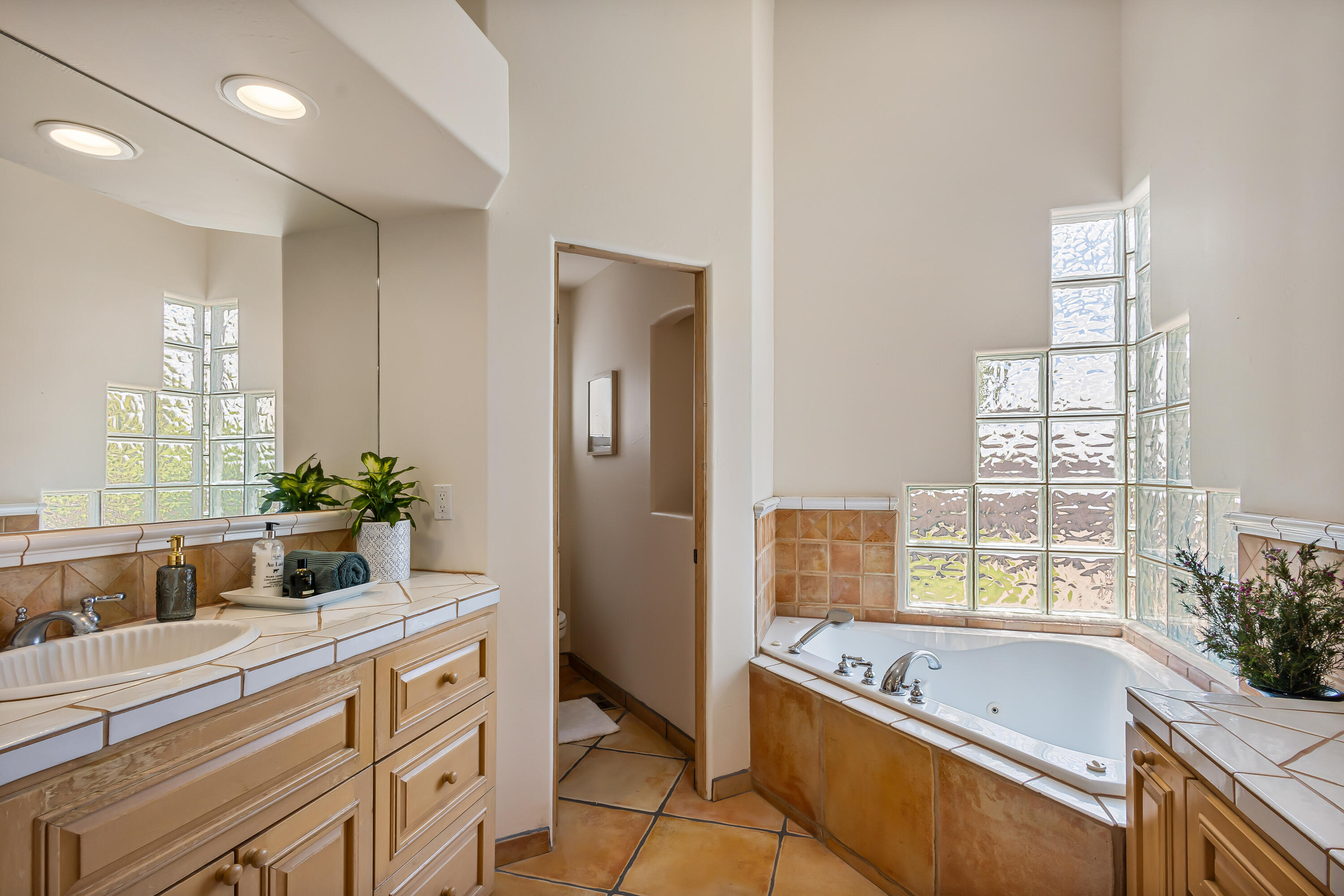 12012 SUMMERWIND Place NE