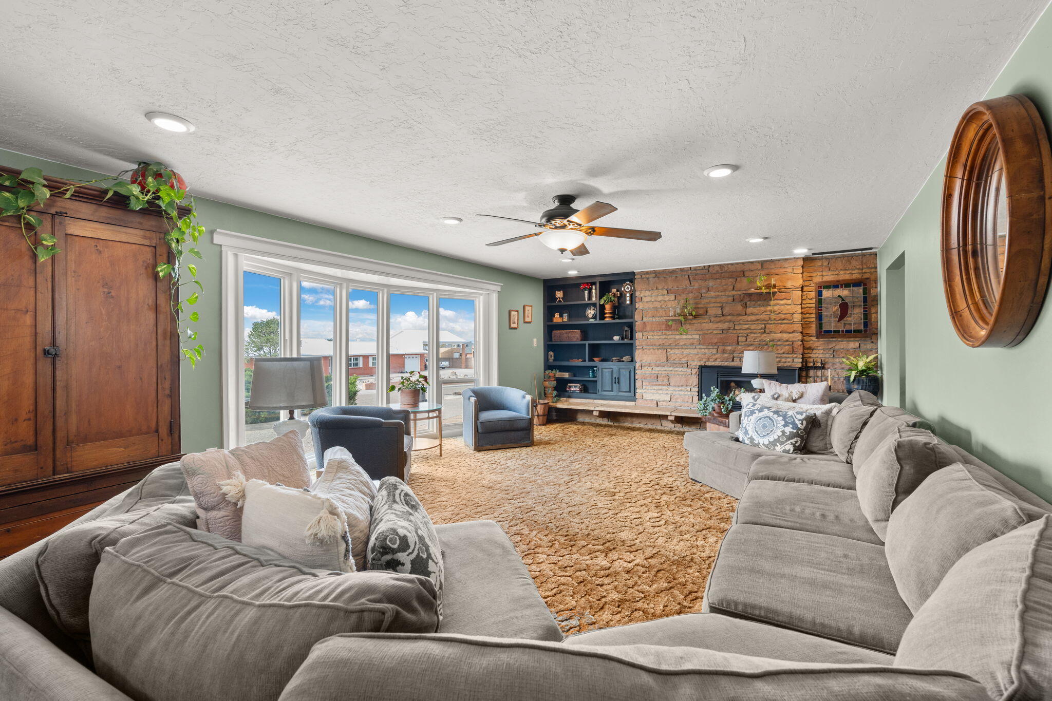 1615 VELTA Drive