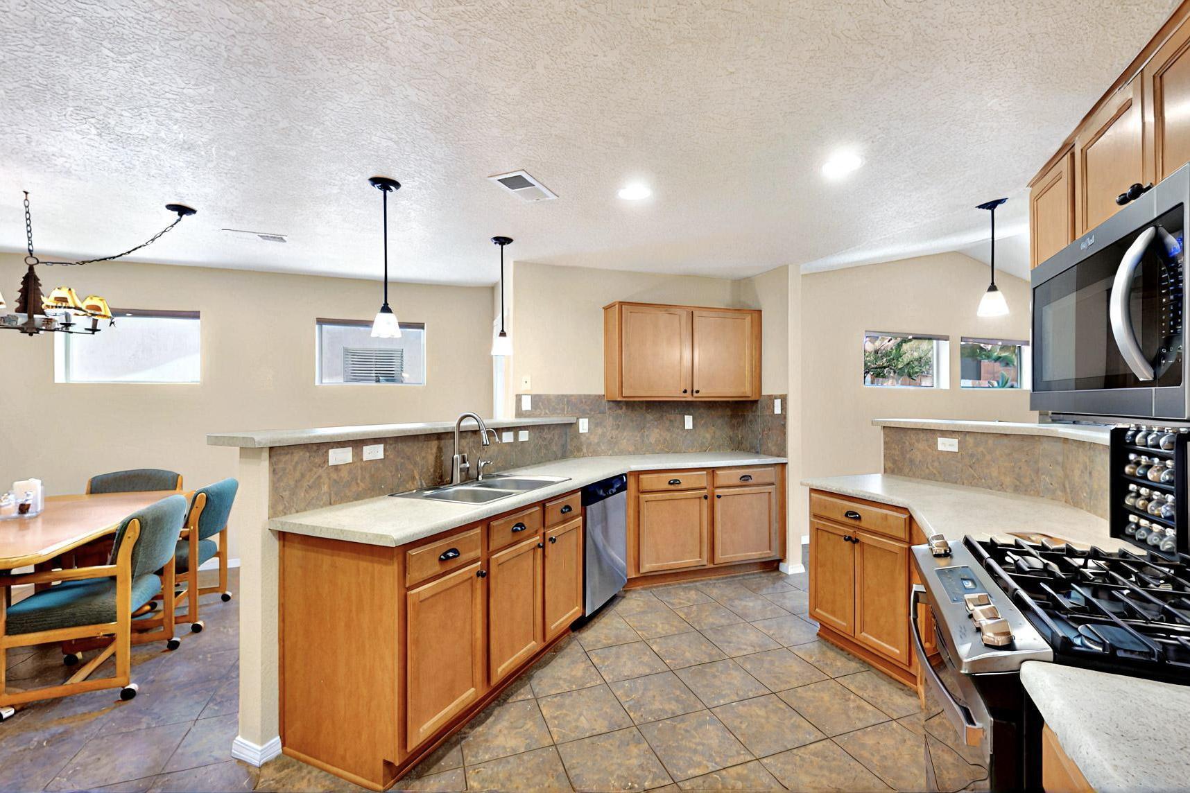 10912 SALTILLO Street NW