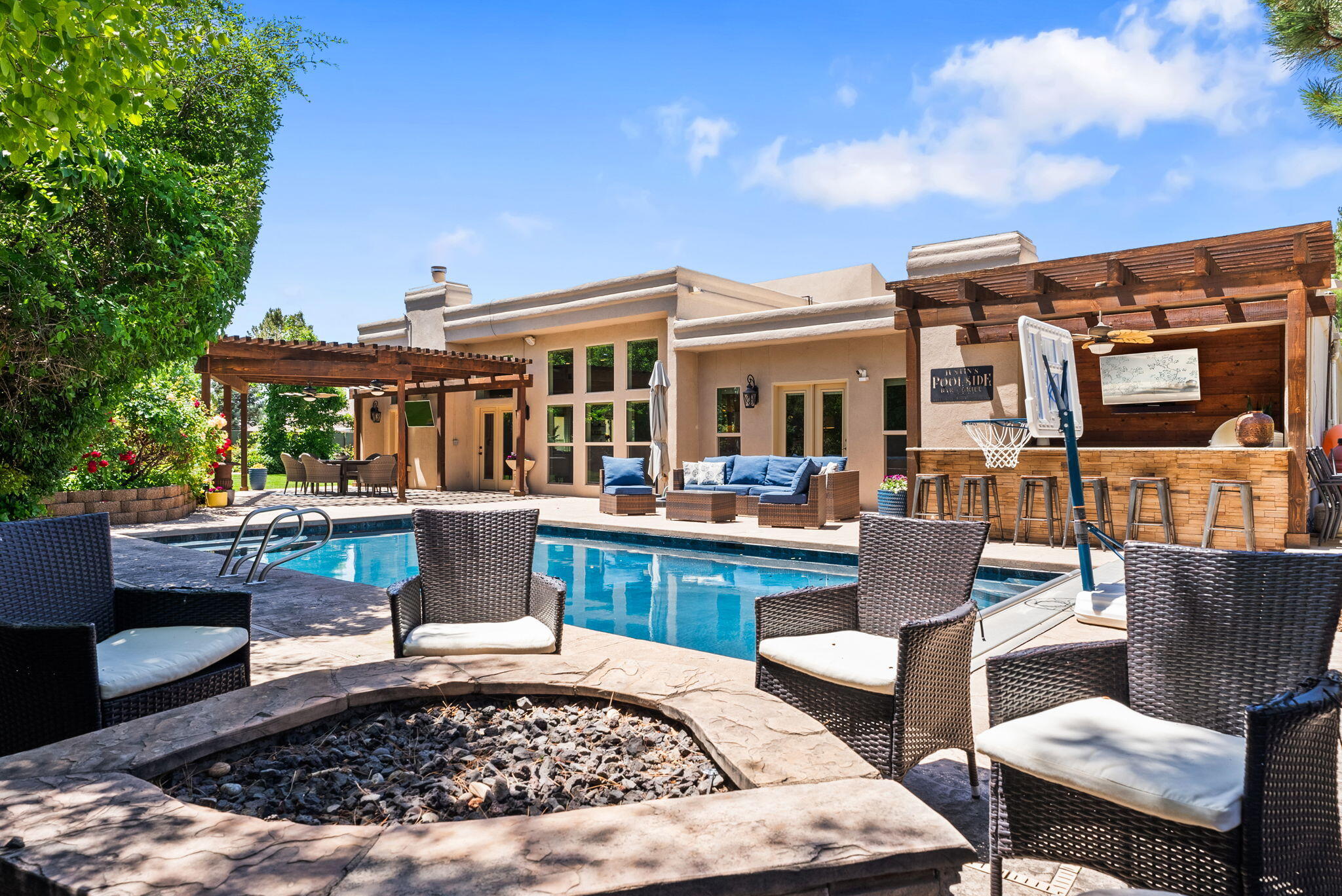 5512 ESTRELLITA DEL NORTE Road NE