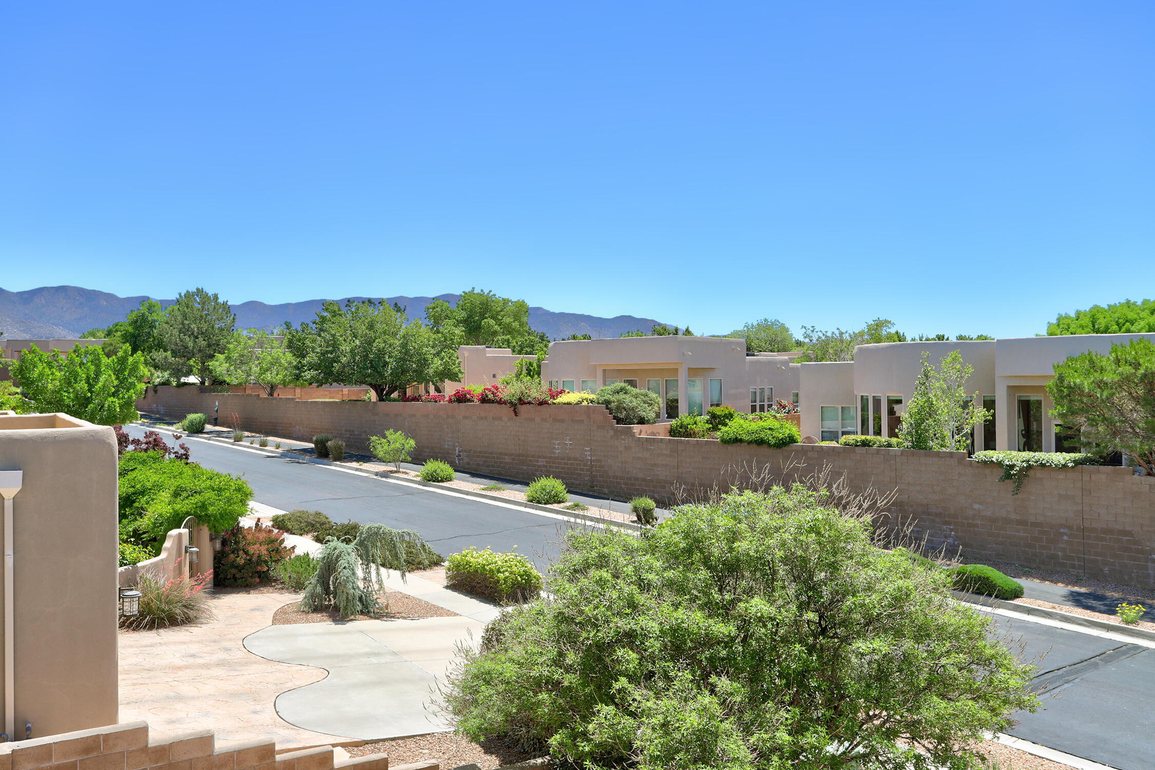 7335 BLUE MOON Lane NE