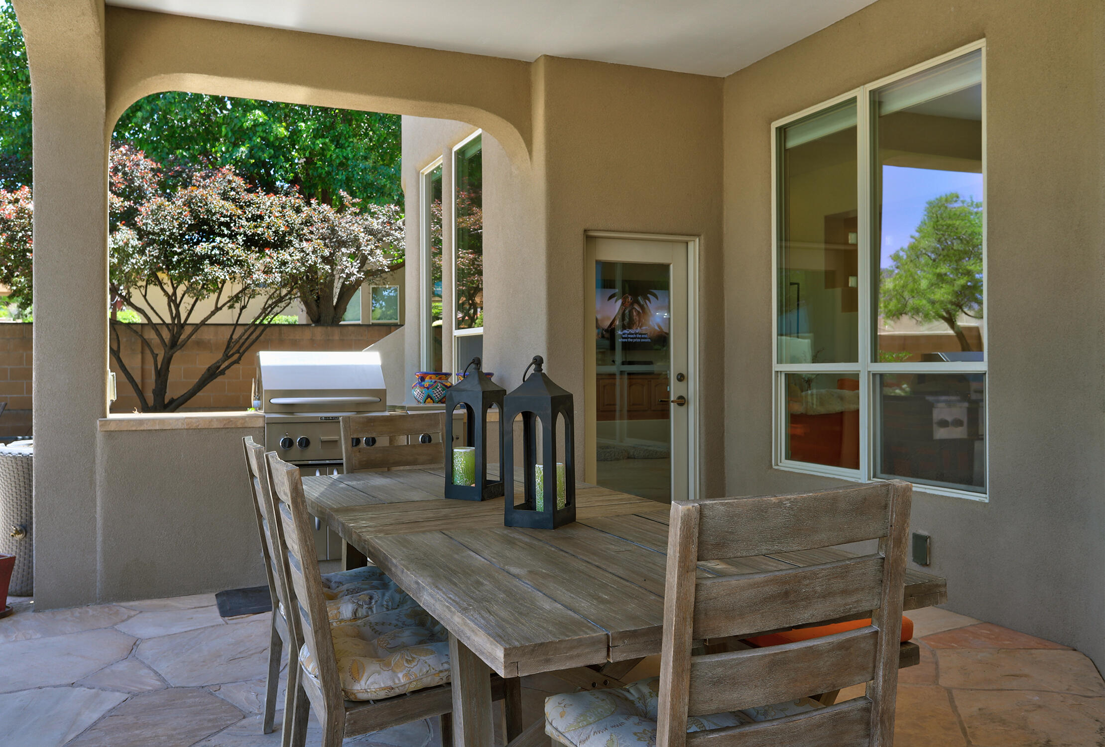 7335 BLUE MOON Lane NE