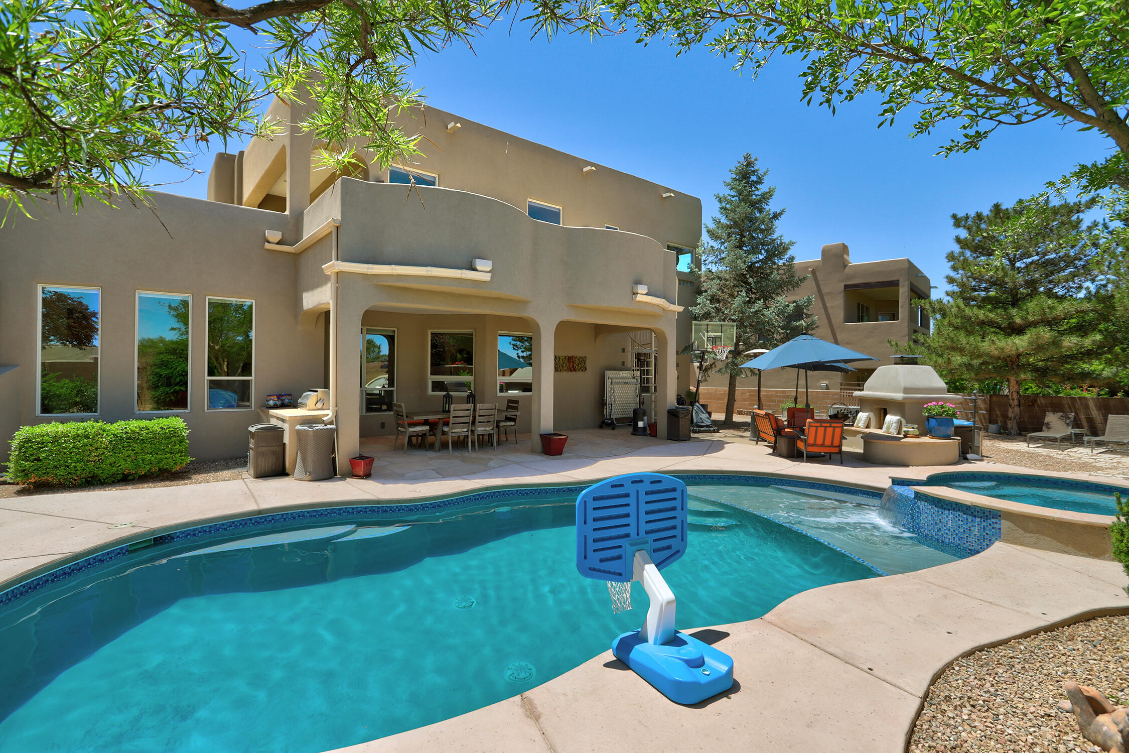 7335 BLUE MOON Lane NE