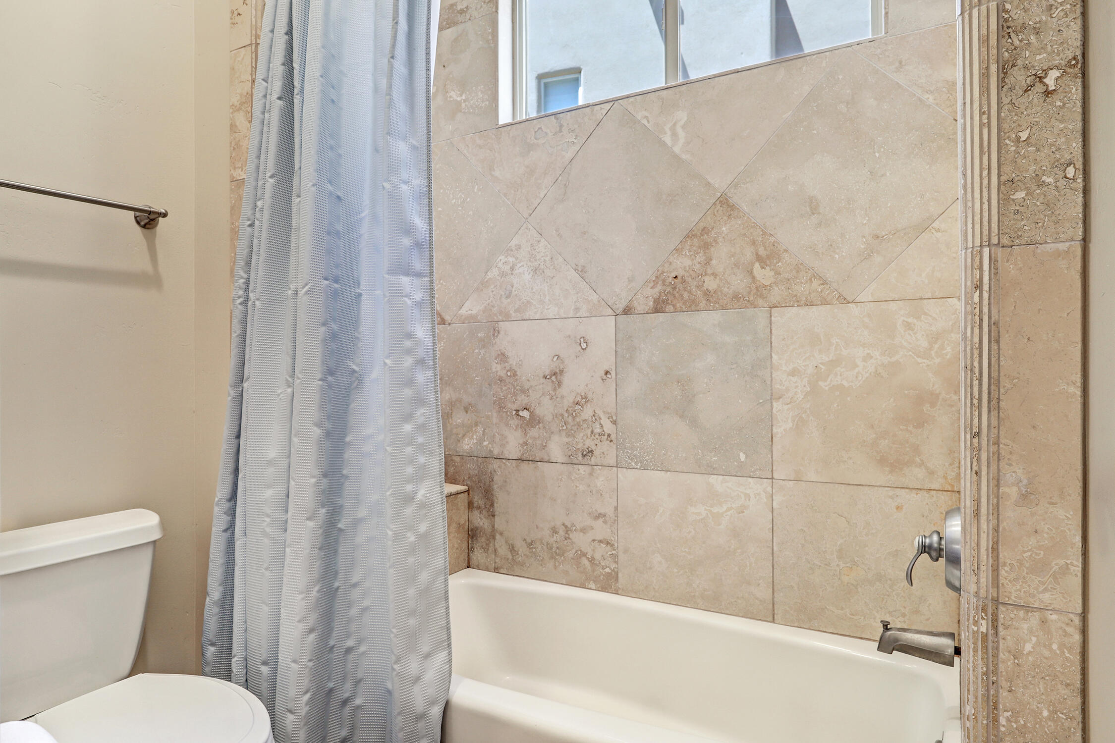 7335 BLUE MOON Lane NE