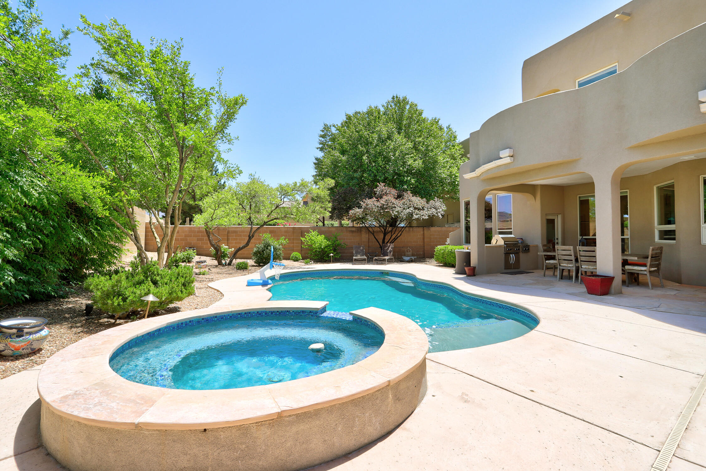 7335 BLUE MOON Lane NE