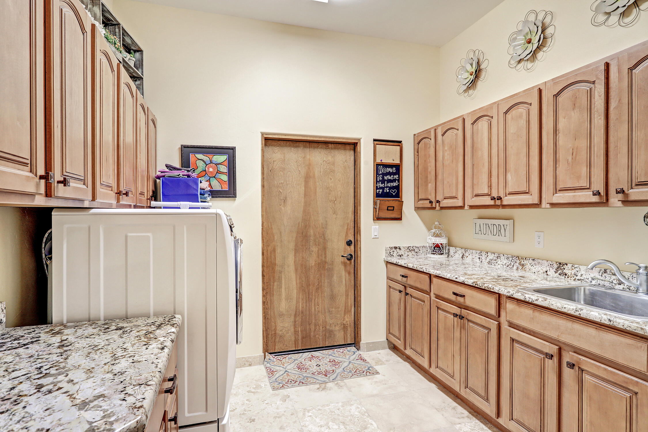 7335 BLUE MOON Lane NE