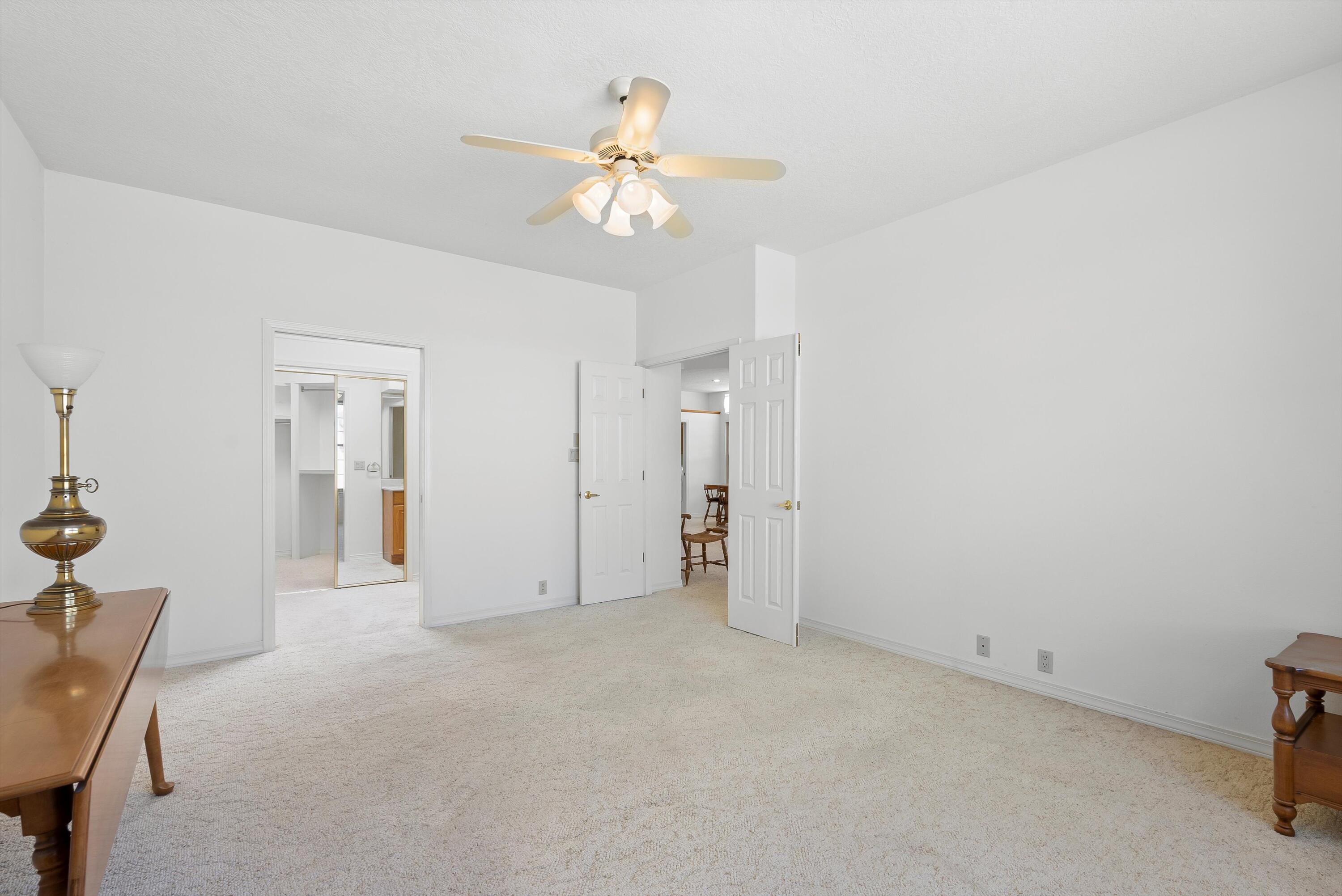 7913 WOODRIDGE Drive NE