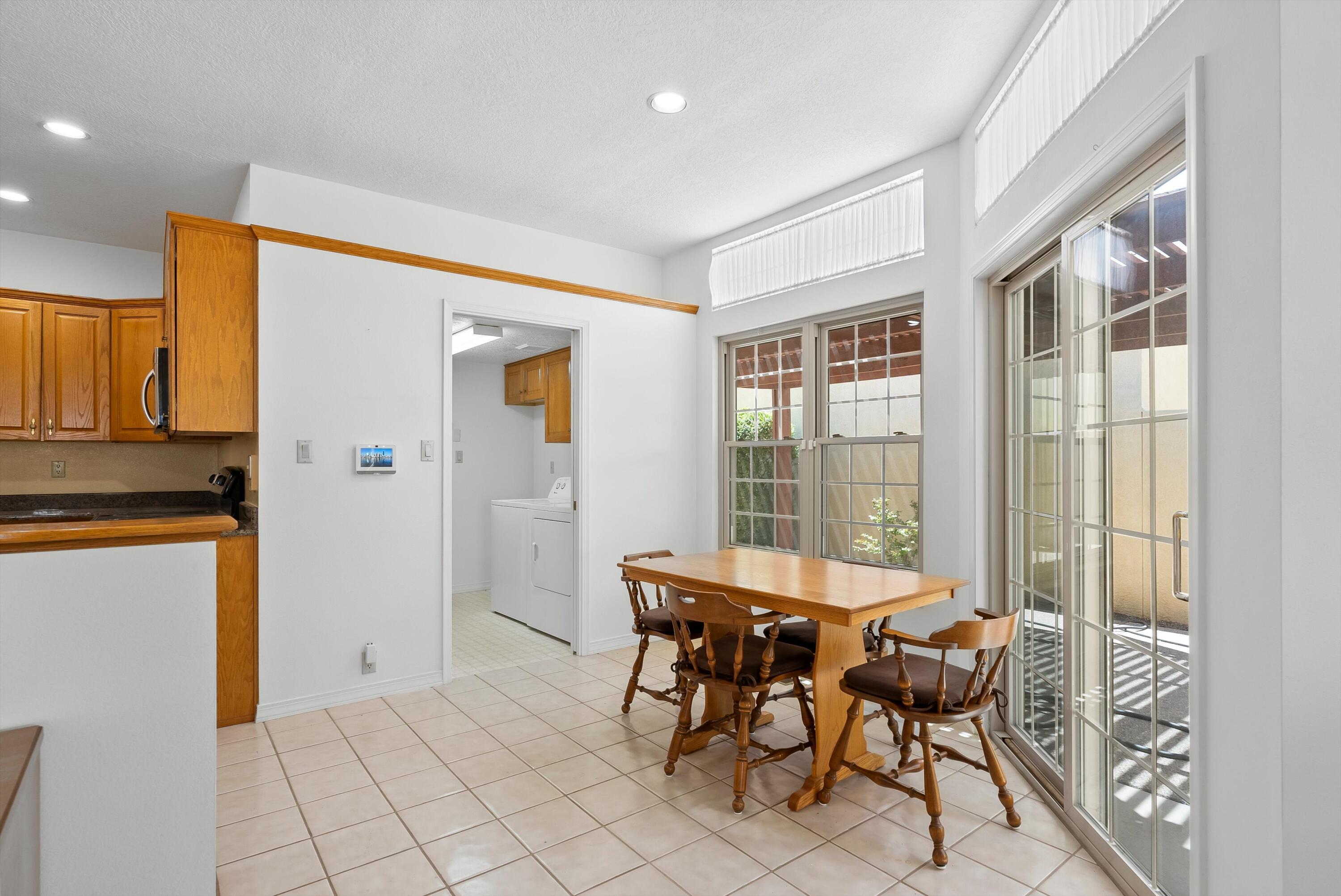 7913 WOODRIDGE Drive NE