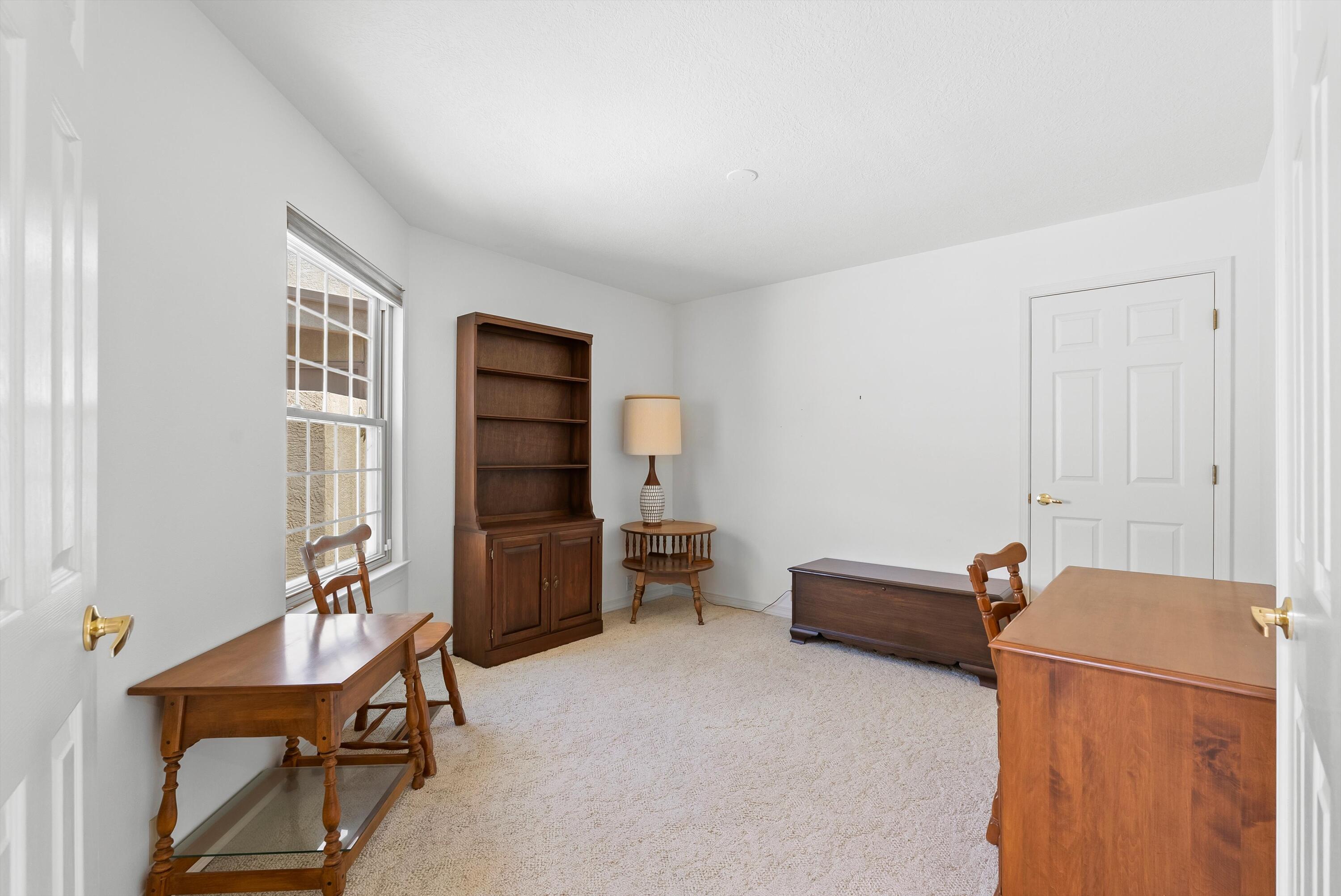 7913 WOODRIDGE Drive NE