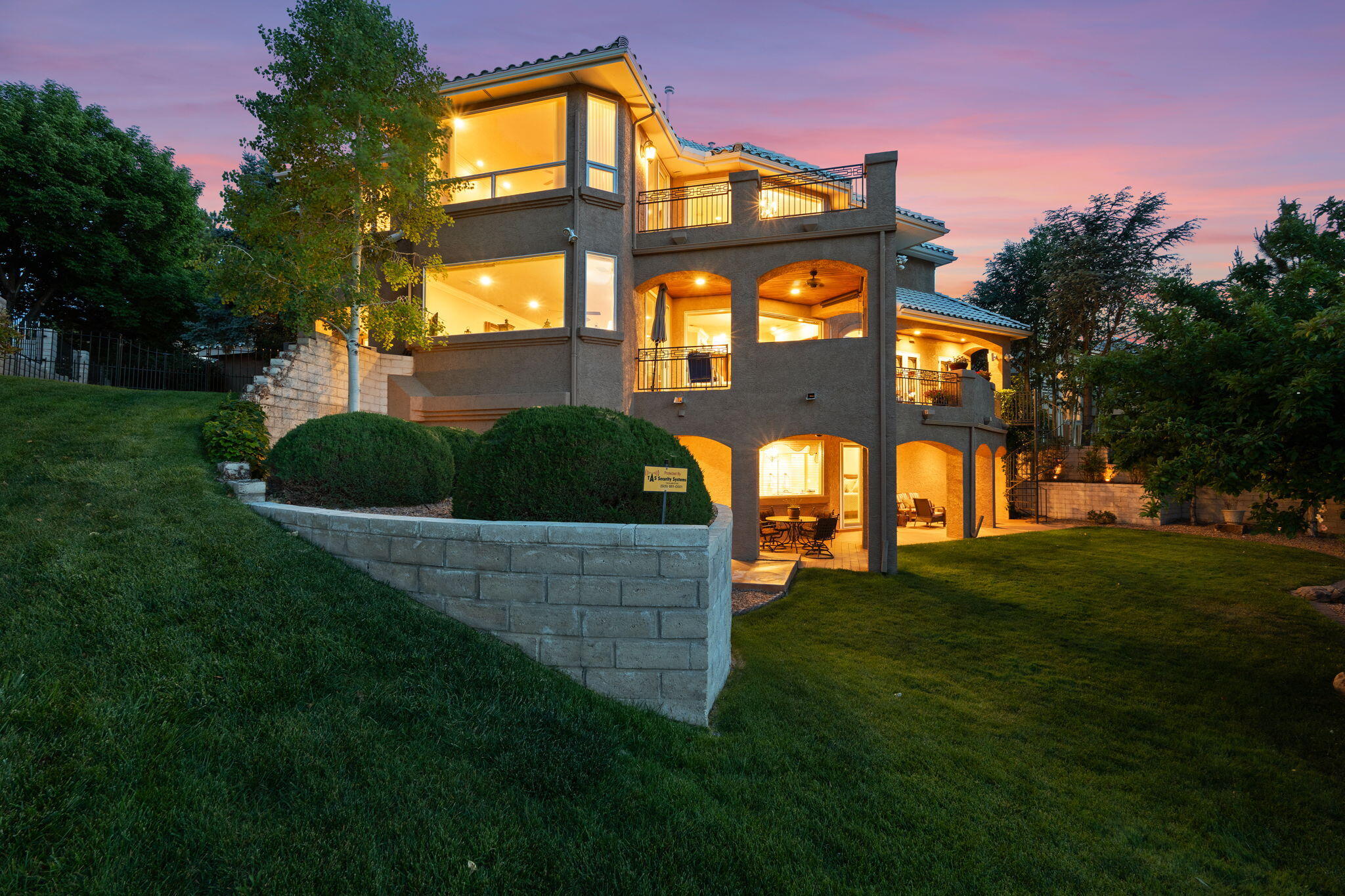 11611 PAGANICA Way NE