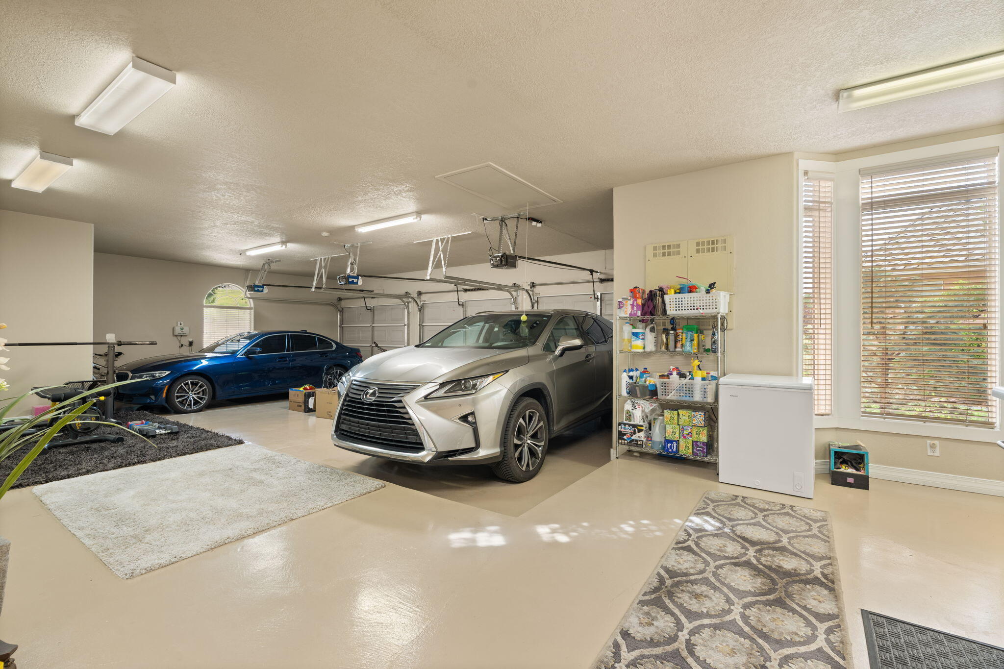 11611 PAGANICA Way NE