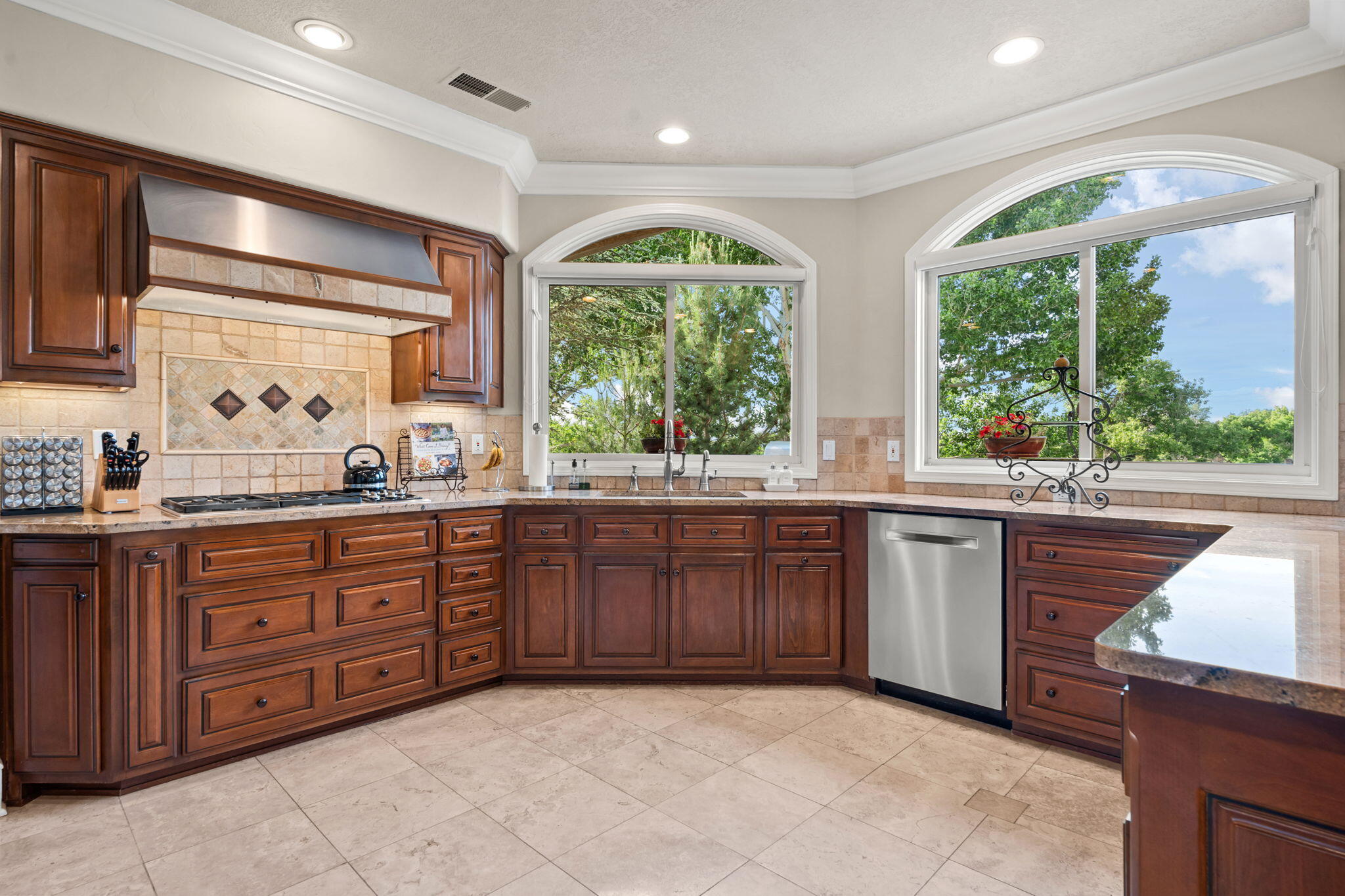 11611 PAGANICA Way NE