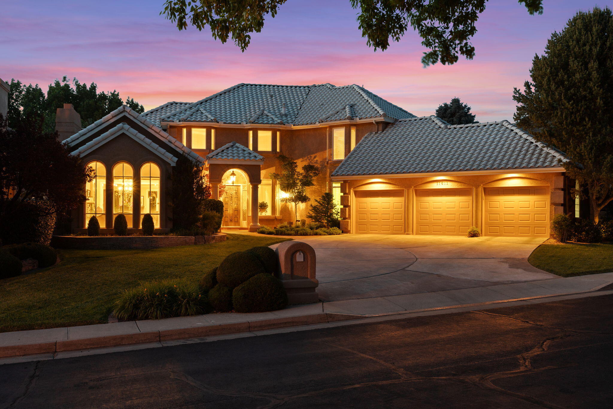 11611 PAGANICA Way NE