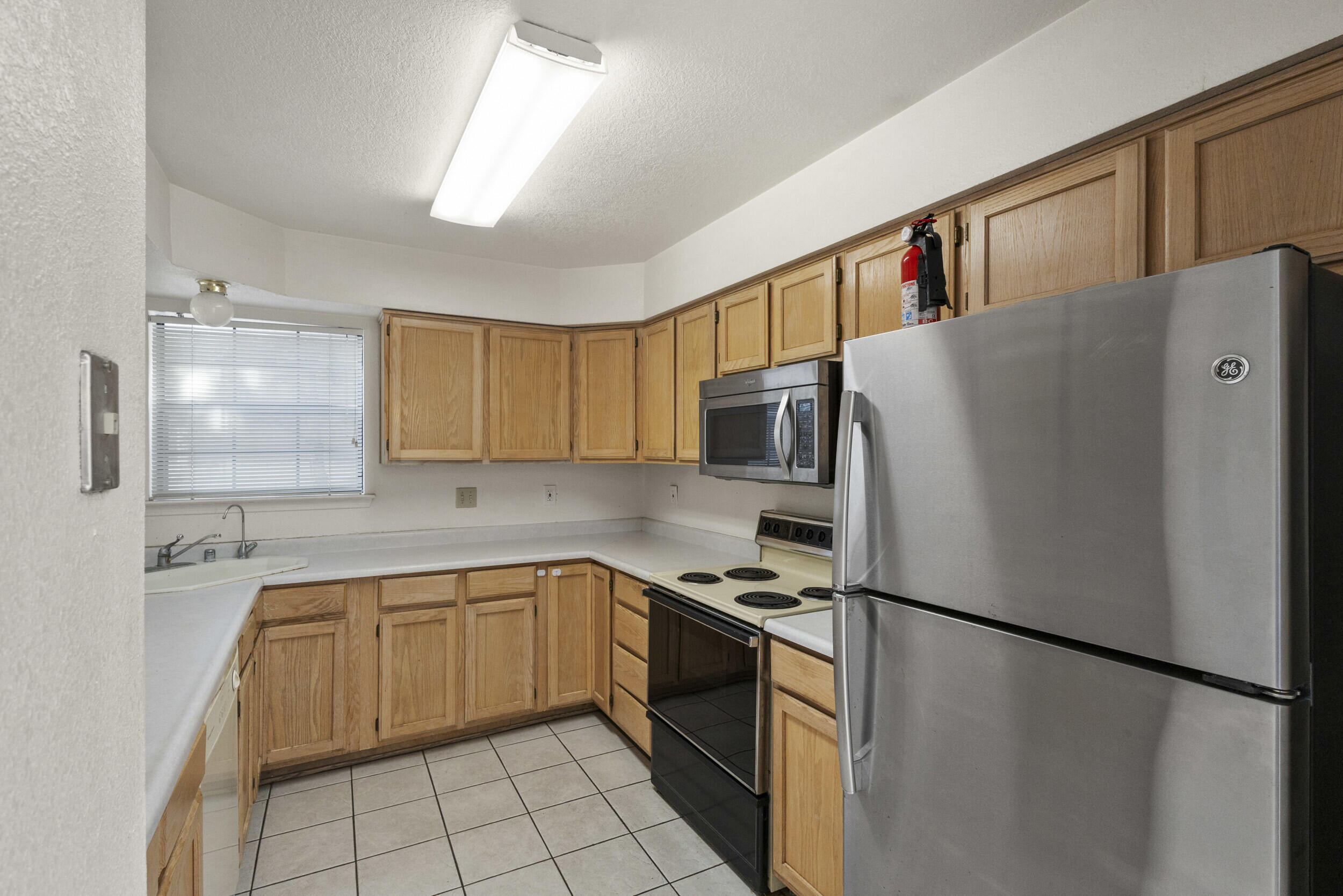 6549 CLIFFROSE Road NW