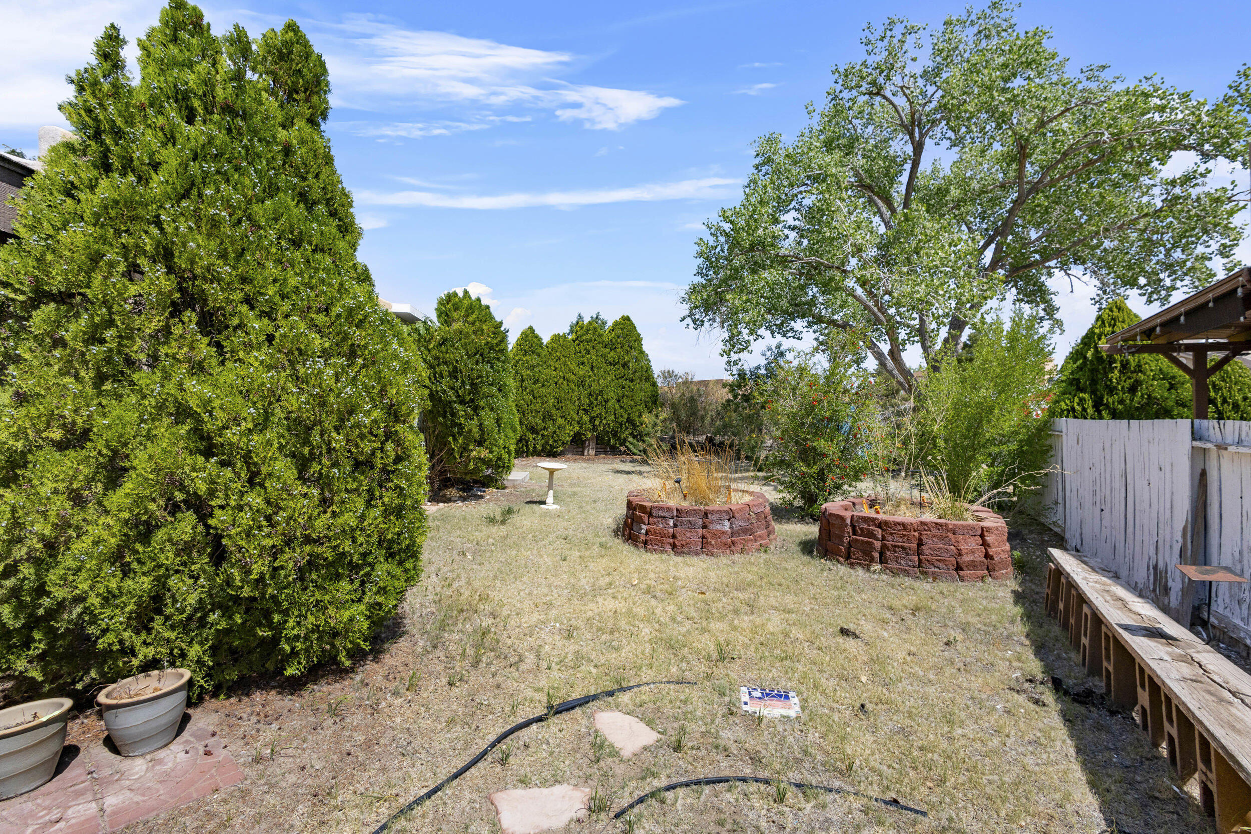 6549 CLIFFROSE Road NW