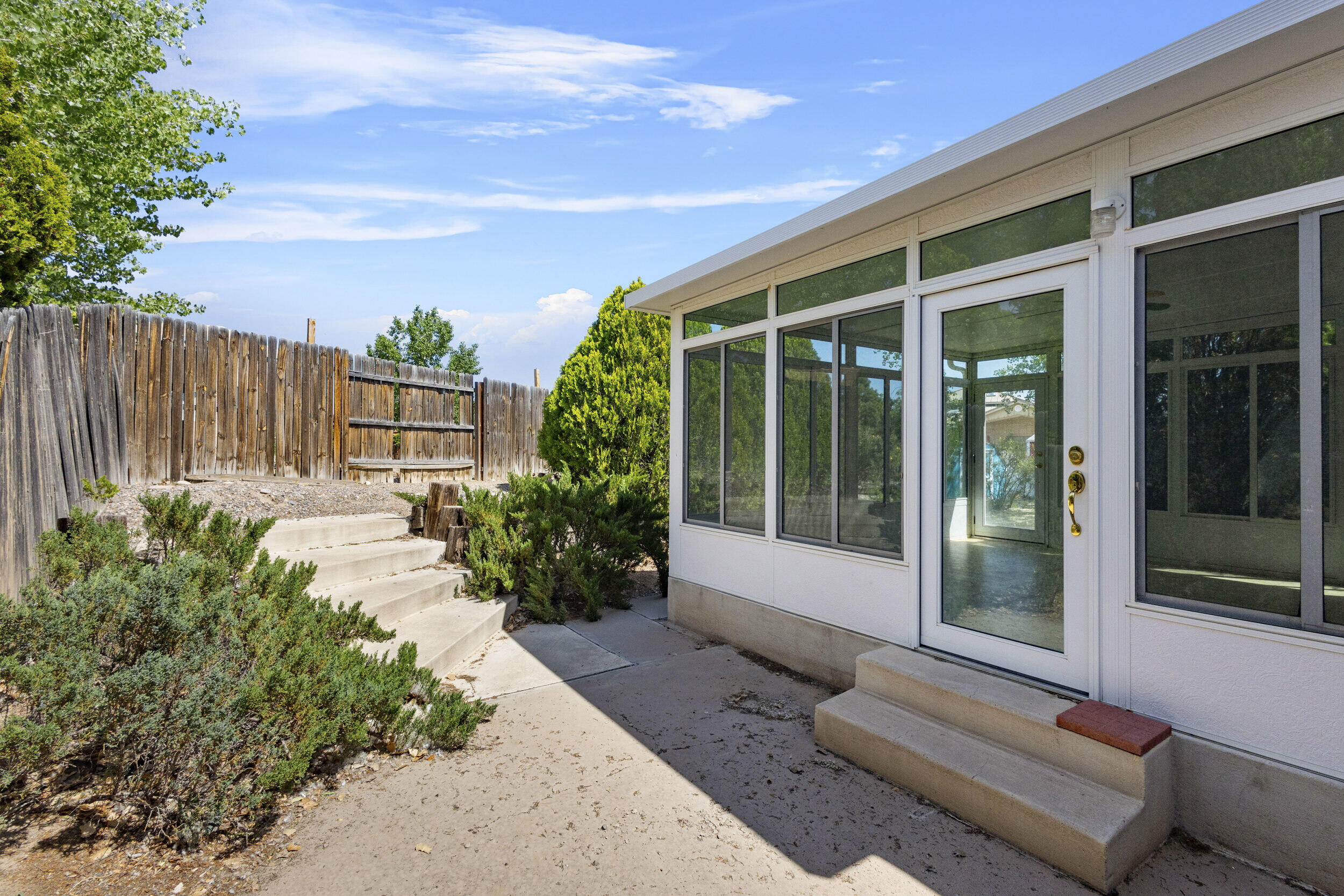 6549 CLIFFROSE Road NW