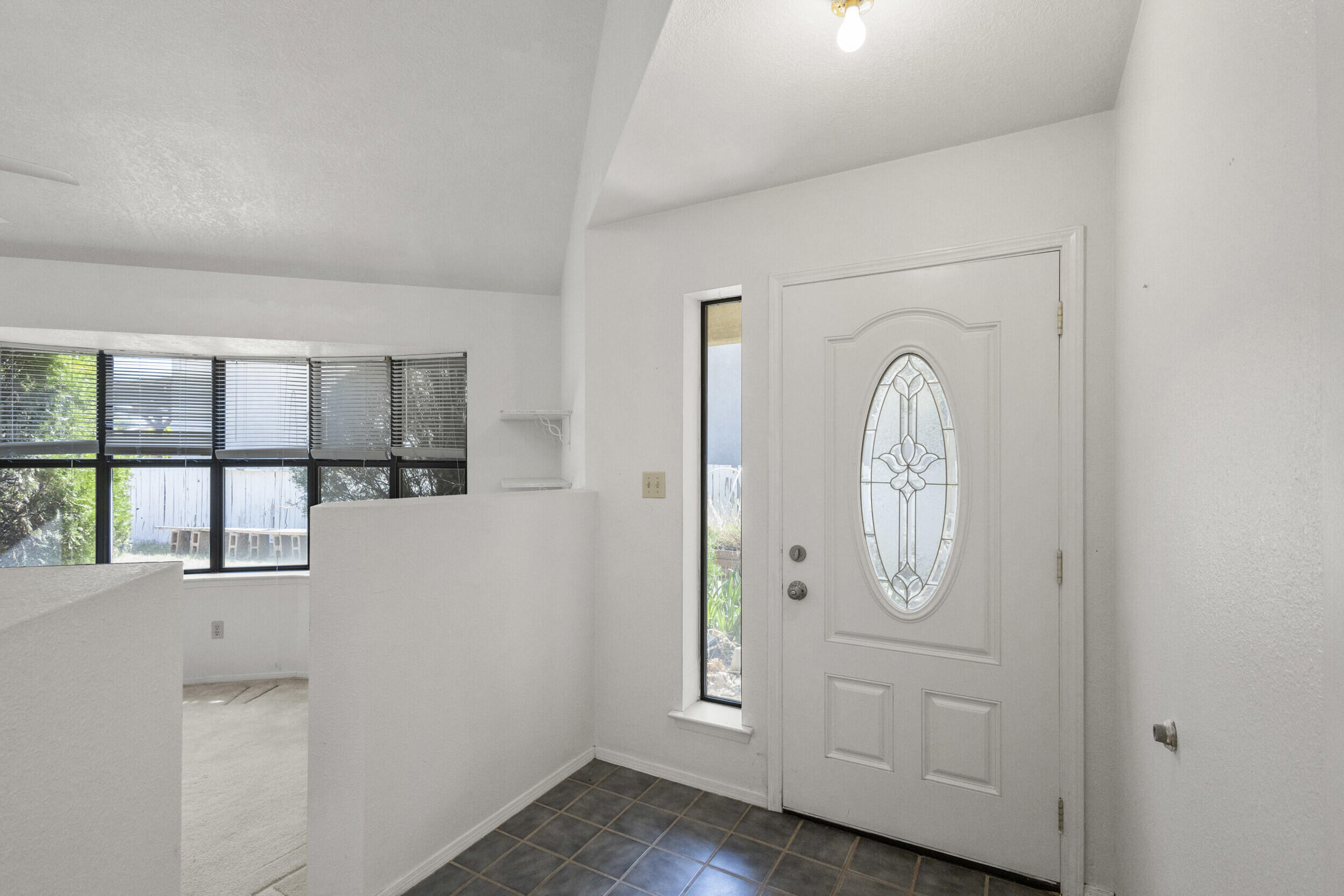 6549 CLIFFROSE Road NW